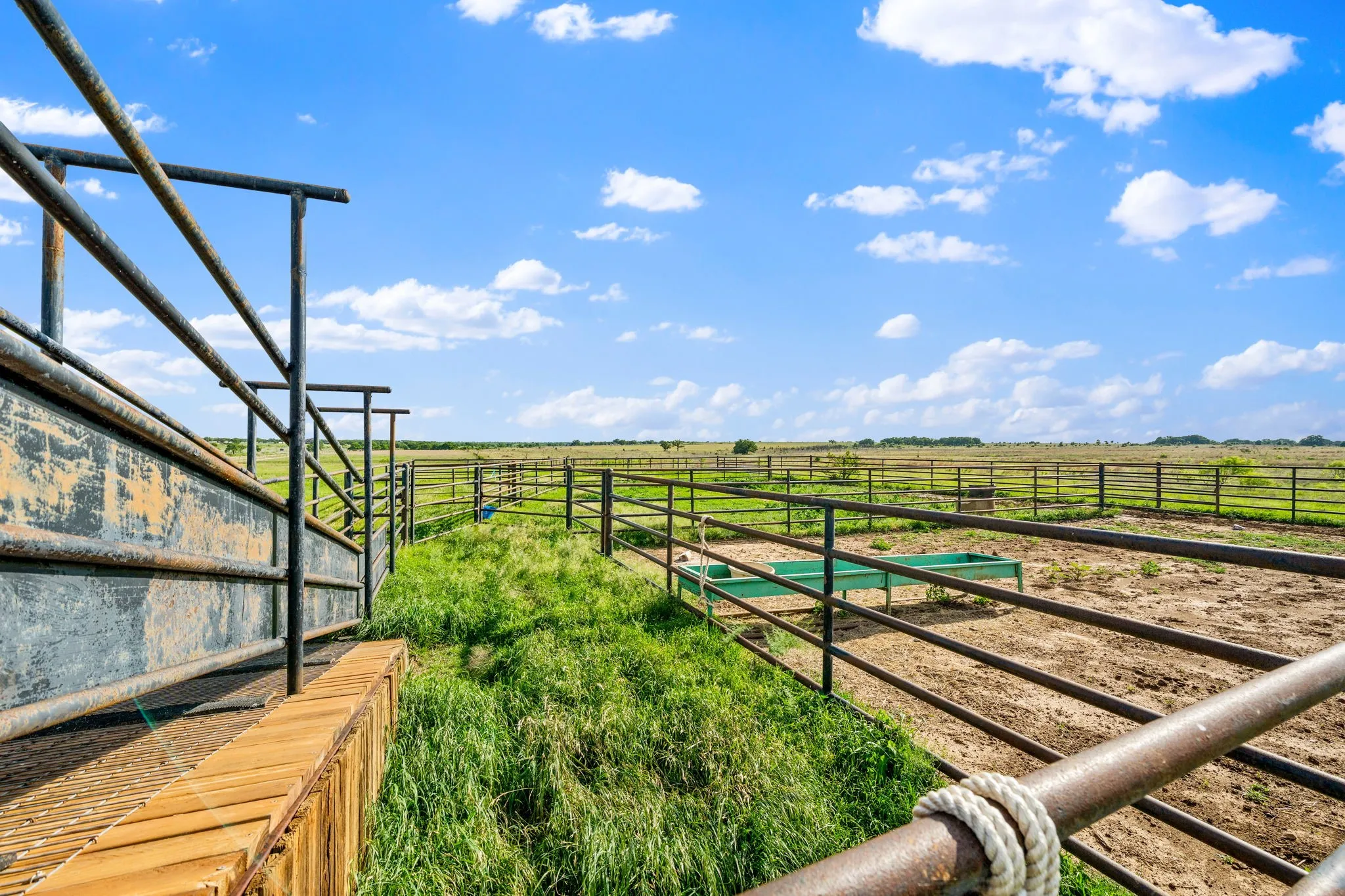 Farm For Sale in Jack County , 2454 W SH 380, Jacksboro, Texas 76458, 5 Bedroom, 5 Bathroom, 2 Garage spaces, 4,818 Sqft, built in 2001, Preowned, mls#21198212, Real Estate Agent in Jacksboro, Homes For Sale in Jack county, Homes For Sale in Jacksboro, Realtor in Jacksboro Texas, Real Estate Brokerage Independent Realty Texas, Luminita Cordes Realtor