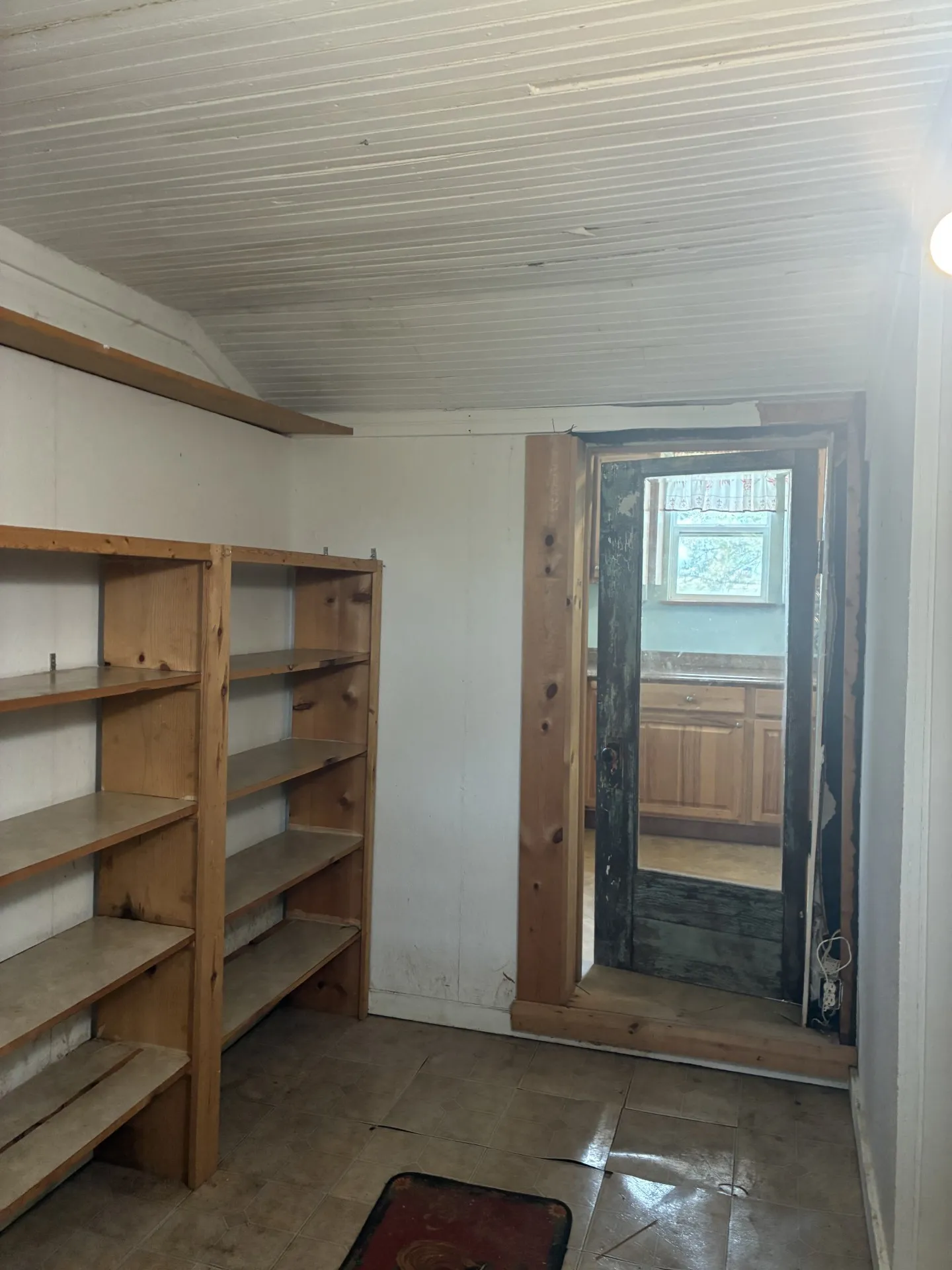 Single Family Residence For Sale in Young County , 111 Lamar Street, Graham, Texas 76450, 2 Bedroom, 1 Bathroom, Garage spaces, 1,123 Sqft, built in 1965, mls#21124298, Real Estate Agent in Graham, Homes For Sale in Young county, Homes For Sale in Graham, Realtor in Graham Texas, Real Estate Brokerage Independent Realty Texas, Luminita Cordes Realtor