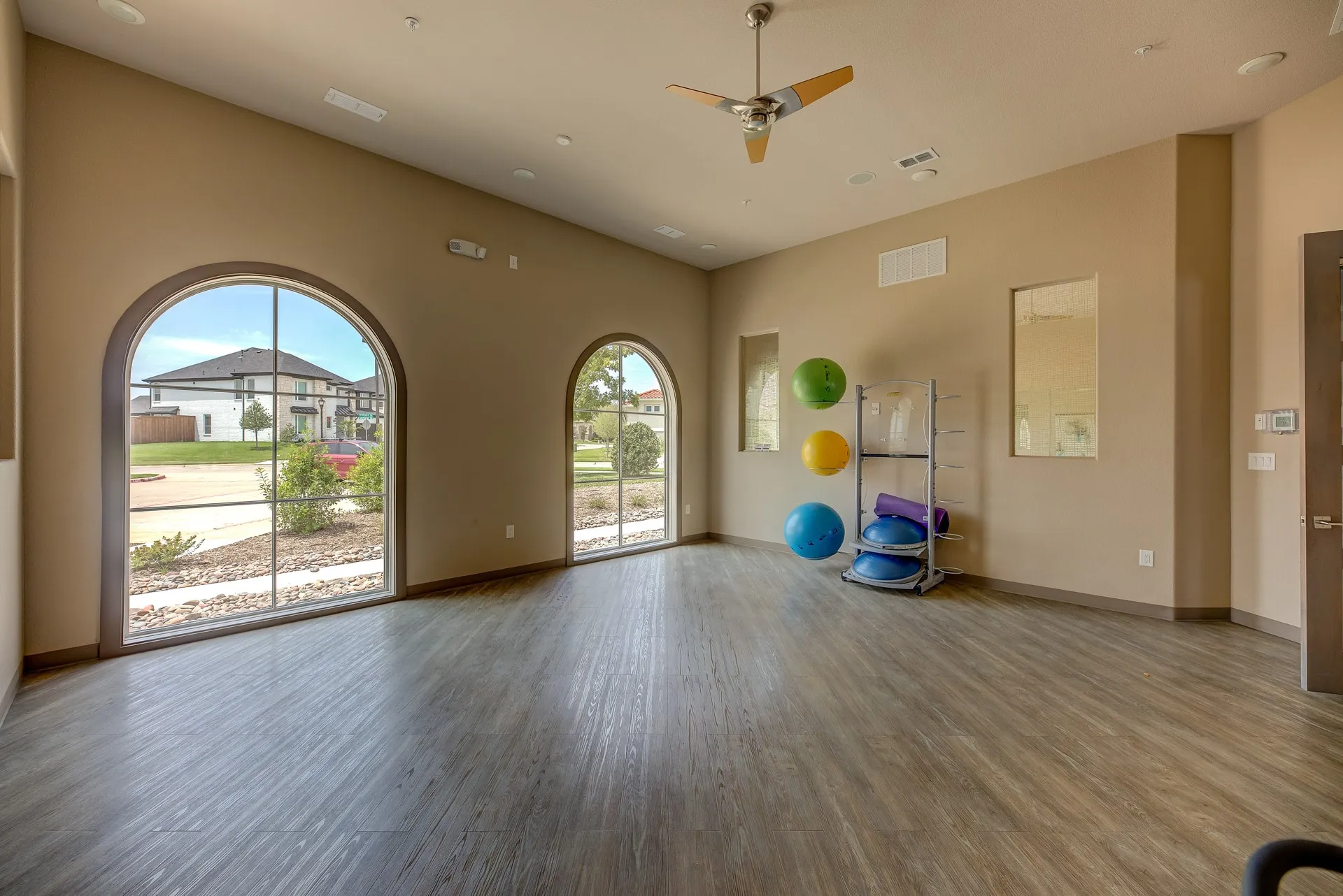 Single Family Residence For Sale in Collin County , 13452 Spokane Way, Frisco, Texas 75035, 5 Bedroom, 6 Bathroom, 4 Garage spaces, 5,471 Sqft, built in 2019, Preowned, mls#21187616, Real Estate Agent in Frisco, Homes For Sale in Collin county, Homes For Sale in Frisco, Realtor in Frisco Texas, Real Estate Brokerage Independent Realty Texas, Luminita Cordes Realtor