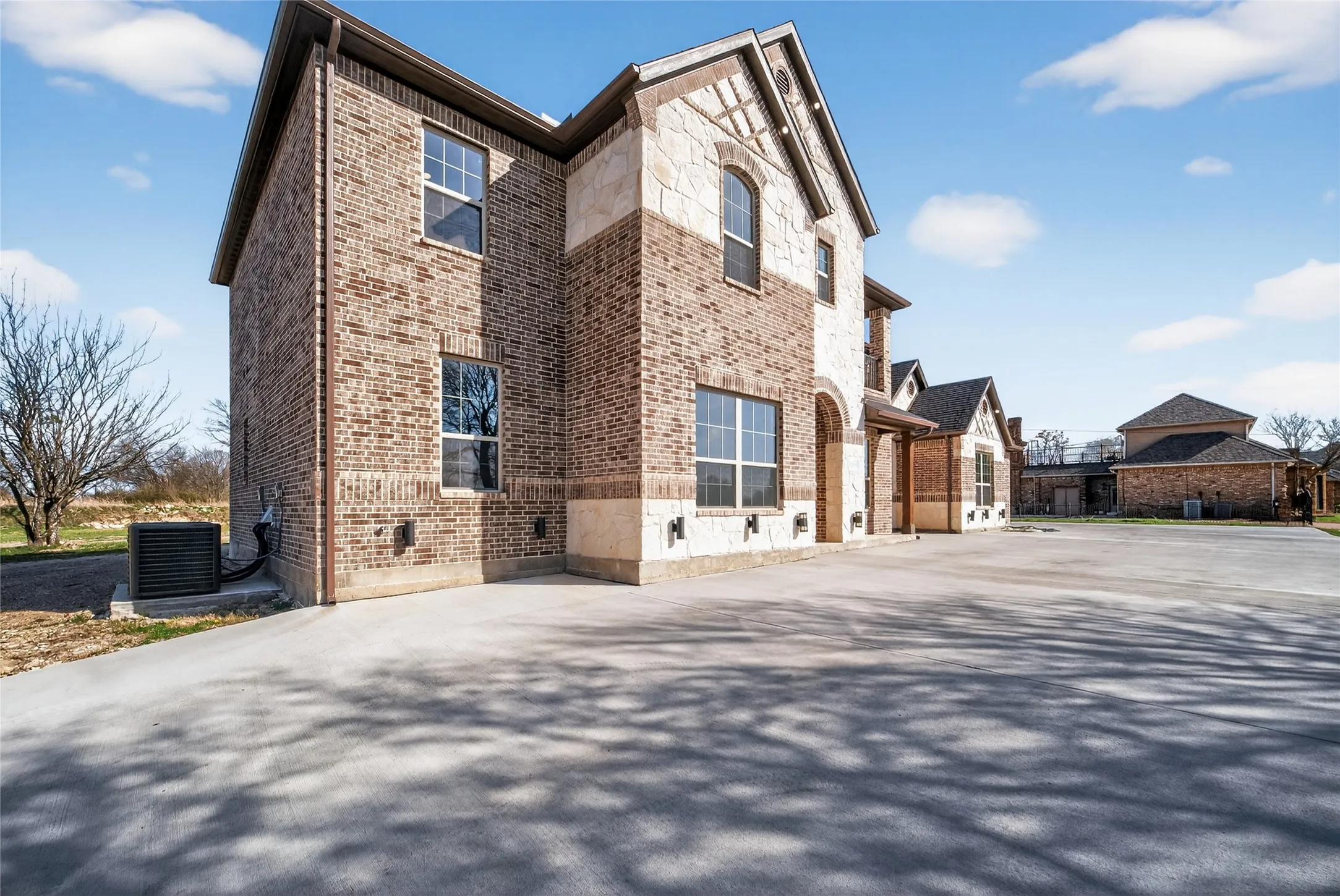 Single Family Residence For Sale in Dallas County , 1530 S Houston School Road, Lancaster, Texas 75146, 4 Bedroom, 4 Bathroom, 3 Garage spaces, 4,500 Sqft, built in 2026, mls#21198889, Real Estate Agent in Lancaster, Homes For Sale in Dallas county, Homes For Sale in Lancaster, Realtor in Lancaster Texas, Real Estate Brokerage Independent Realty Texas, Luminita Cordes Realtor