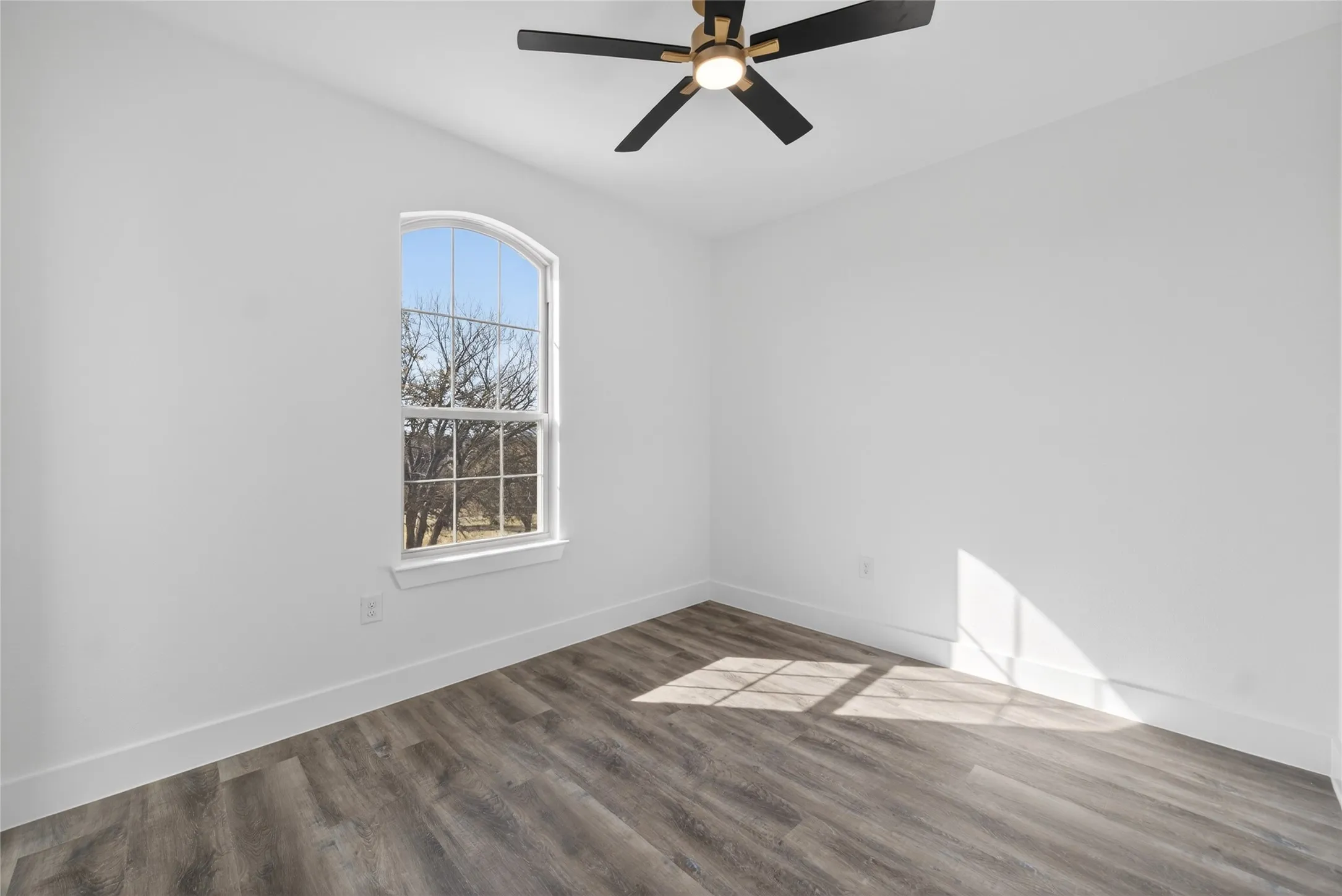 Single Family Residence For Sale in Dallas County , 1530 S Houston School Road, Lancaster, Texas 75146, 4 Bedroom, 4 Bathroom, 3 Garage spaces, 4,500 Sqft, built in 2026, mls#21198889, Real Estate Agent in Lancaster, Homes For Sale in Dallas county, Homes For Sale in Lancaster, Realtor in Lancaster Texas, Real Estate Brokerage Independent Realty Texas, Luminita Cordes Realtor