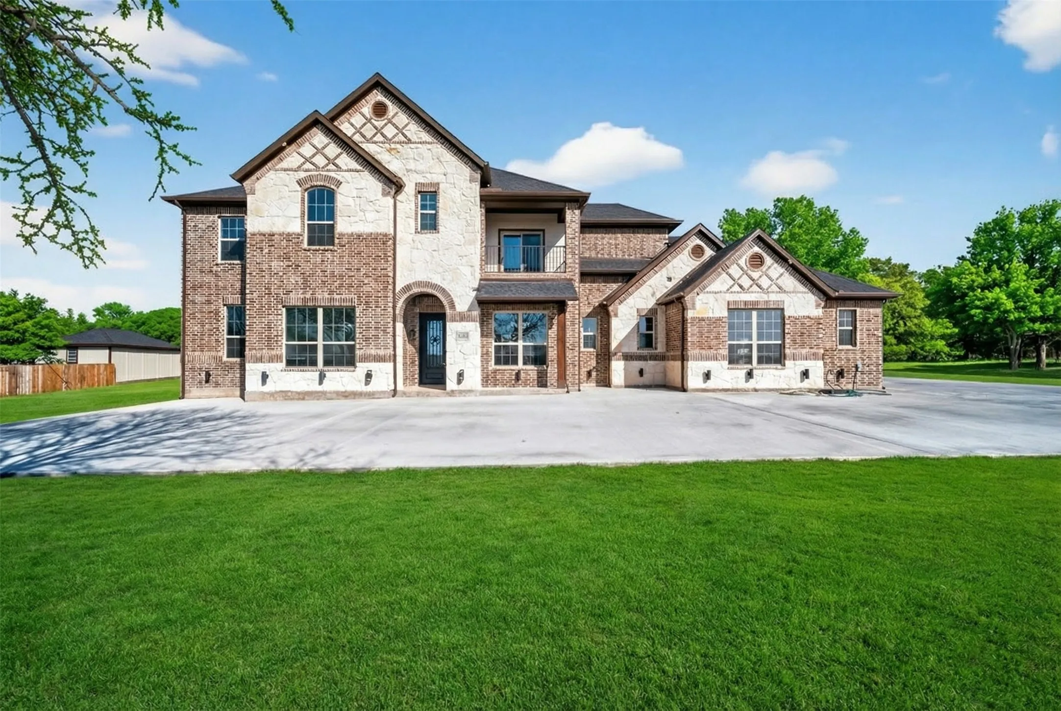 Single Family Residence For Sale in Dallas County , 1530 S Houston School Road, Lancaster, Texas 75146, 4 Bedroom, 4 Bathroom, 3 Garage spaces, 4,500 Sqft, built in 2026, mls#21198889, Real Estate Agent in Lancaster, Homes For Sale in Dallas county, Homes For Sale in Lancaster, Realtor in Lancaster Texas, Real Estate Brokerage Independent Realty Texas, Luminita Cordes Realtor
