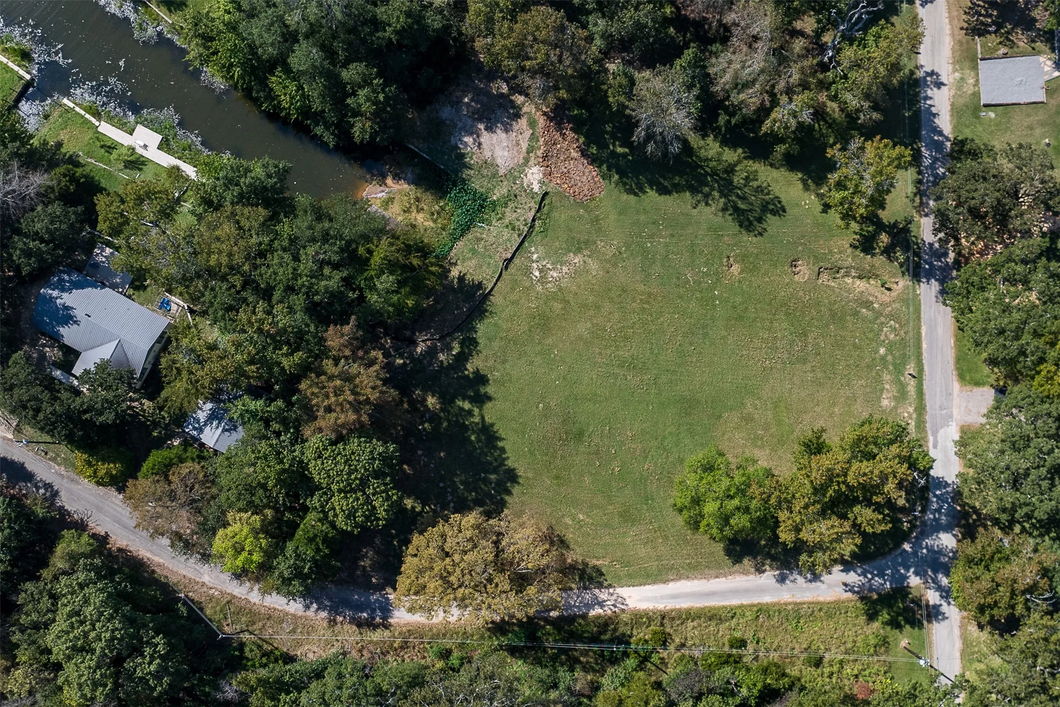 Improved Land For Sale in Henderson County , 2524 Tanglewood Drive, Athens, Texas 75752, 0, 0, Garage spaces, 0 Sqft, built in 0, Price $199,000, mls#21157946, Real Estate Agent in Athens, Homes For Sale in Henderson county, Homes For Sale in Athens, Realtor in Athens Texas, Real Estate Brokerage Independent Realty Texas, Luminita Cordes Realtor