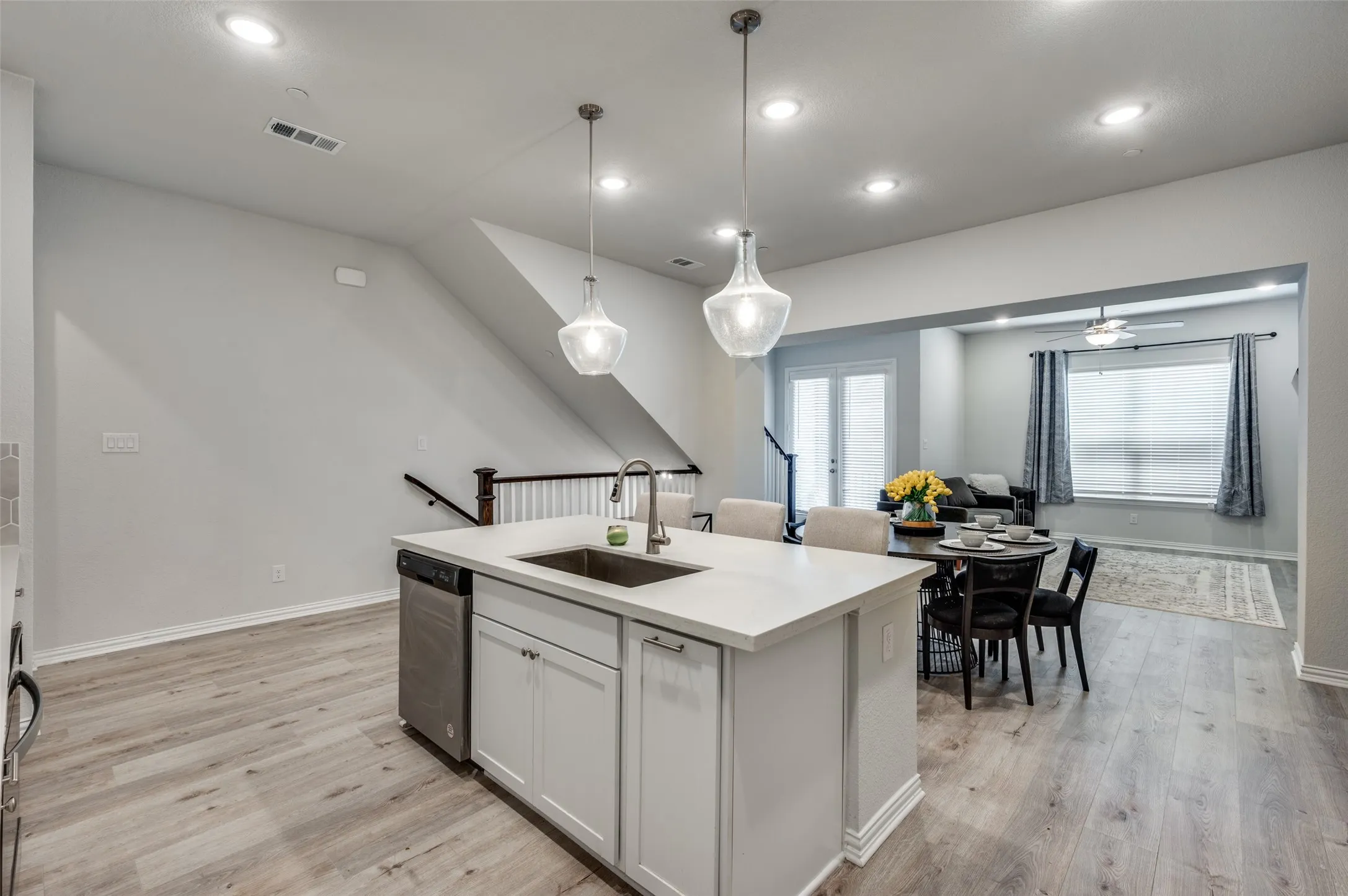 Townhouse For Sale in Denton County , 314 Colusa Drive, Lewisville, Texas 75056, 3 Bedroom, 3 Bathroom, 2 Garage spaces, 2,659 Sqft, built in 2022, mls#21200334, Real Estate Agent in Lewisville, Homes For Sale in Denton county, Homes For Sale in Lewisville, Realtor in Lewisville Texas, Real Estate Brokerage Independent Realty Texas, Luminita Cordes Realtor