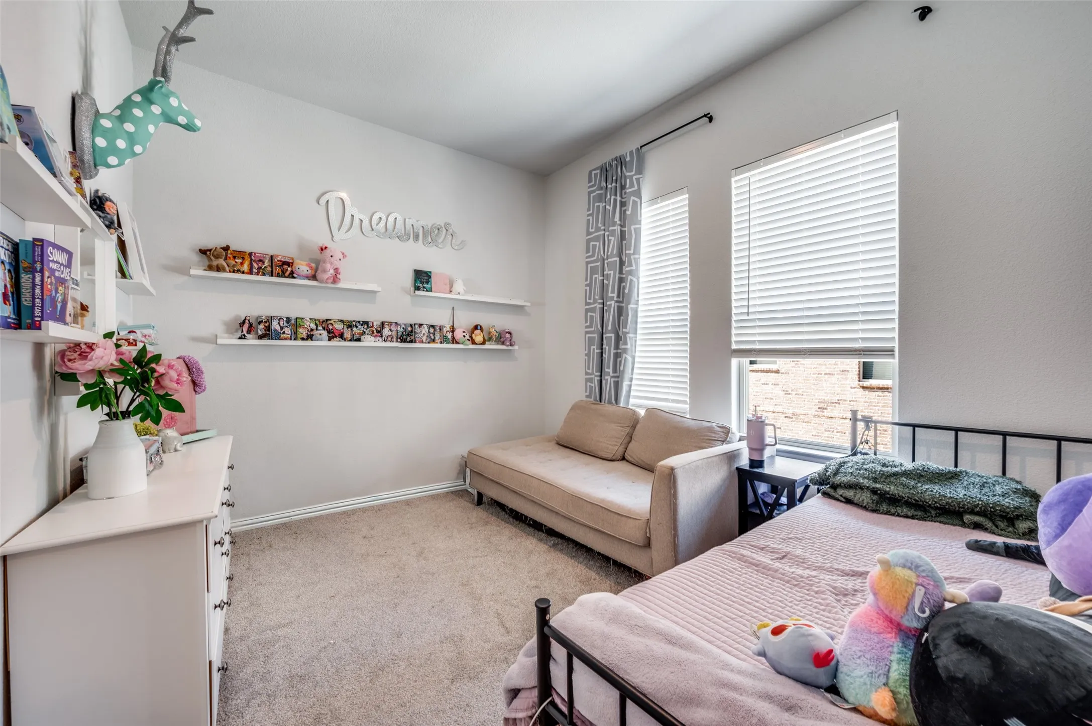 Townhouse For Sale in Denton County , 314 Colusa Drive, Lewisville, Texas 75056, 3 Bedroom, 3 Bathroom, 2 Garage spaces, 2,659 Sqft, built in 2022, mls#21200334, Real Estate Agent in Lewisville, Homes For Sale in Denton county, Homes For Sale in Lewisville, Realtor in Lewisville Texas, Real Estate Brokerage Independent Realty Texas, Luminita Cordes Realtor