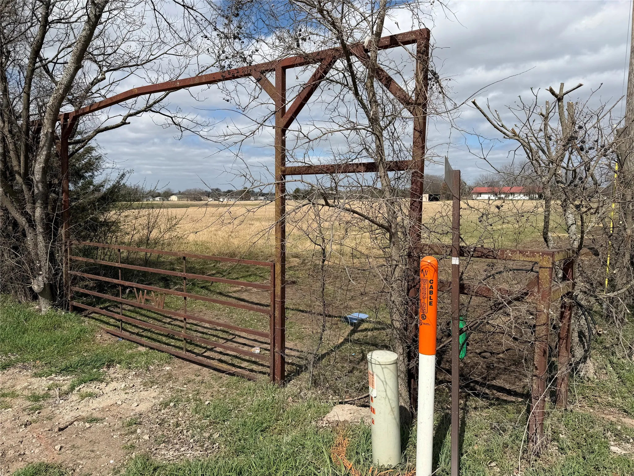Improved Land For Sale in Kaufman County , 5793 County Road 4062, Scurry, Texas 75158, 0, 0, Garage spaces, 0 Sqft, built in 0, mls#21198916, Real Estate Agent in Scurry, Homes For Sale in Kaufman county, Homes For Sale in Scurry, Realtor in Scurry Texas, Real Estate Brokerage Independent Realty Texas, Luminita Cordes Realtor