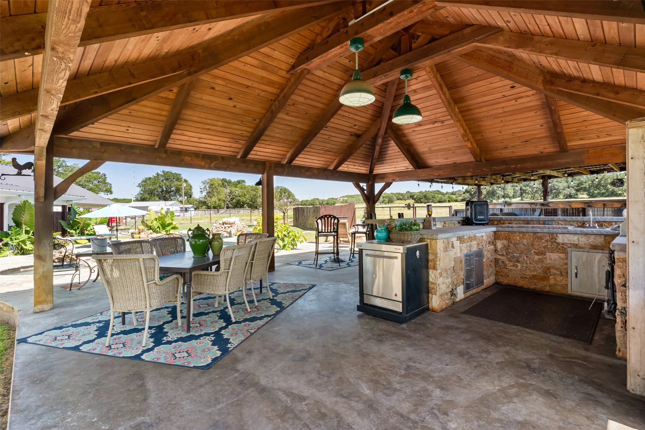 Single Family Residence For Sale in Bosque County , 5100 Highway 144, Walnut Springs, Texas 76690, 4 Bedroom, 3 Bathroom, Garage spaces, 2,936 Sqft, built in 1996, mls#21200360, Real Estate Agent in Walnut Springs, Homes For Sale in Bosque county, Homes For Sale in Walnut Springs, Realtor in Walnut Springs Texas, Real Estate Brokerage Independent Realty Texas, Luminita Cordes Realtor