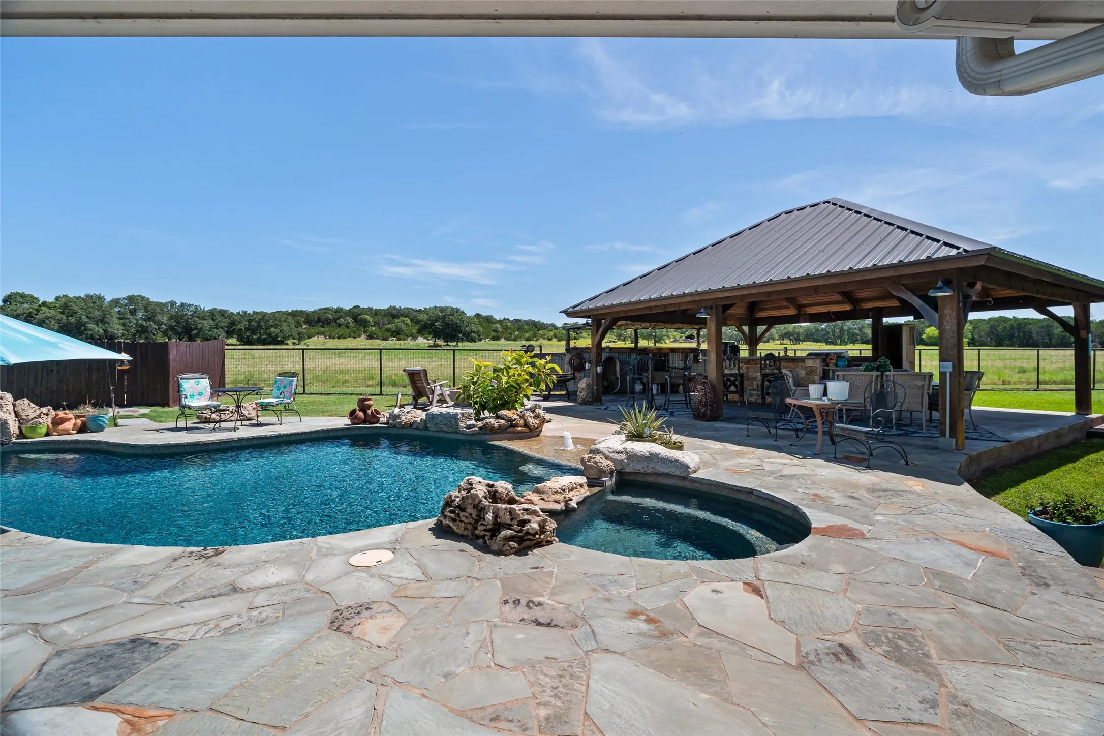 Single Family Residence For Sale in Bosque County , 5100 Highway 144, Walnut Springs, Texas 76690, 4 Bedroom, 3 Bathroom, Garage spaces, 2,936 Sqft, built in 1996, mls#21200360, Real Estate Agent in Walnut Springs, Homes For Sale in Bosque county, Homes For Sale in Walnut Springs, Realtor in Walnut Springs Texas, Real Estate Brokerage Independent Realty Texas, Luminita Cordes Realtor
