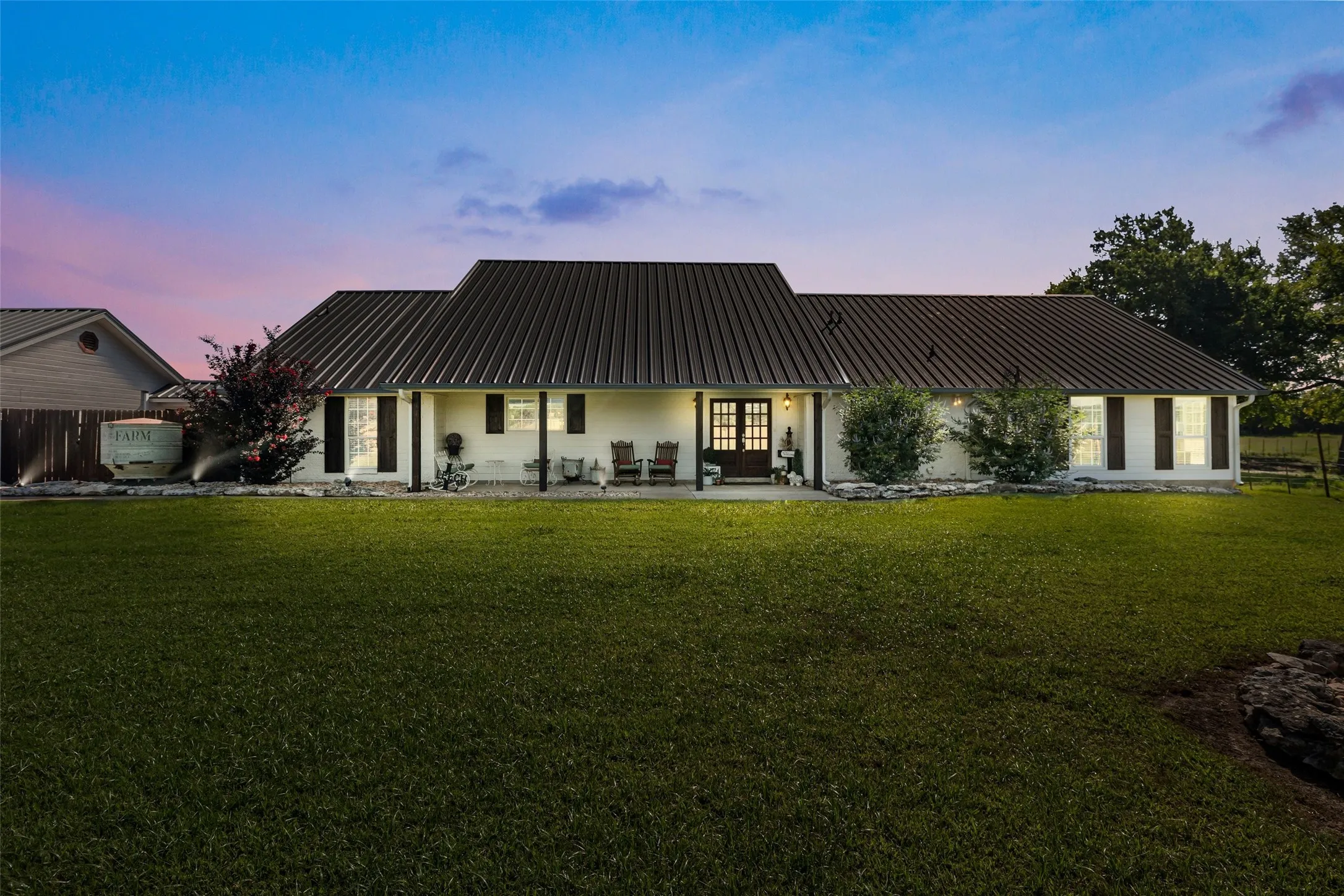 Single Family Residence For Sale in Bosque County , 5100 Highway 144, Walnut Springs, Texas 76690, 4 Bedroom, 3 Bathroom, Garage spaces, 2,936 Sqft, built in 1996, mls#21200360, Real Estate Agent in Walnut Springs, Homes For Sale in Bosque county, Homes For Sale in Walnut Springs, Realtor in Walnut Springs Texas, Real Estate Brokerage Independent Realty Texas, Luminita Cordes Realtor