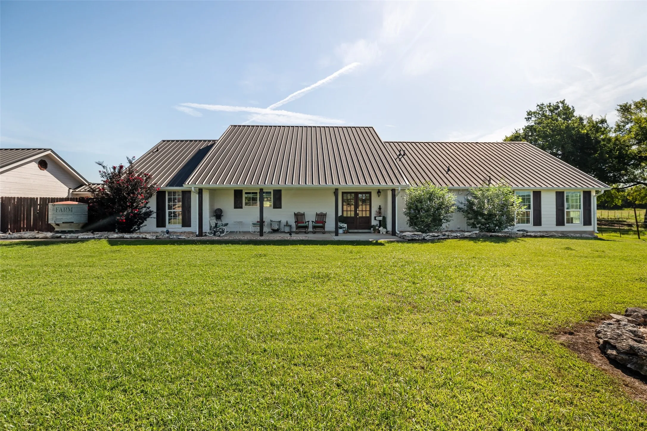 Single Family Residence For Sale in Bosque County , 5100 Highway 144, Walnut Springs, Texas 76690, 4 Bedroom, 3 Bathroom, Garage spaces, 2,936 Sqft, built in 1996, mls#21200360, Real Estate Agent in Walnut Springs, Homes For Sale in Bosque county, Homes For Sale in Walnut Springs, Realtor in Walnut Springs Texas, Real Estate Brokerage Independent Realty Texas, Luminita Cordes Realtor
