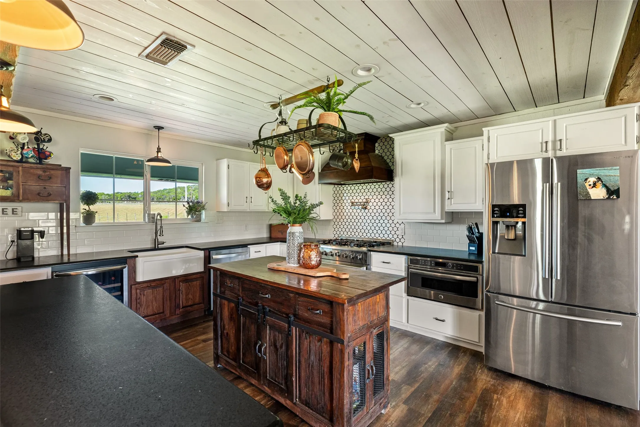 Single Family Residence For Sale in Bosque County , 5100 Highway 144, Walnut Springs, Texas 76690, 4 Bedroom, 3 Bathroom, Garage spaces, 2,936 Sqft, built in 1996, mls#21200360, Real Estate Agent in Walnut Springs, Homes For Sale in Bosque county, Homes For Sale in Walnut Springs, Realtor in Walnut Springs Texas, Real Estate Brokerage Independent Realty Texas, Luminita Cordes Realtor