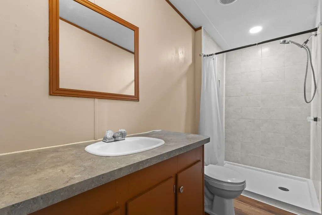Mobile Home For Sale in Van Zandt County , 289 Vz County Road 3122, Edgewood, Texas 75117, 4 Bedrooms, 2 Bathrooms, Garage spaces, 2,128 Sqft, built in 2006, Price $239,000, mls#21194966, Real Estate Agent in Edgewood, Homes For Sale in Van Zandt county, Homes For Sale in Edgewood, Realtor in Edgewood Texas, Real Estate Brokerage Independent Realty Texas, Luminita Cordes Realtor
