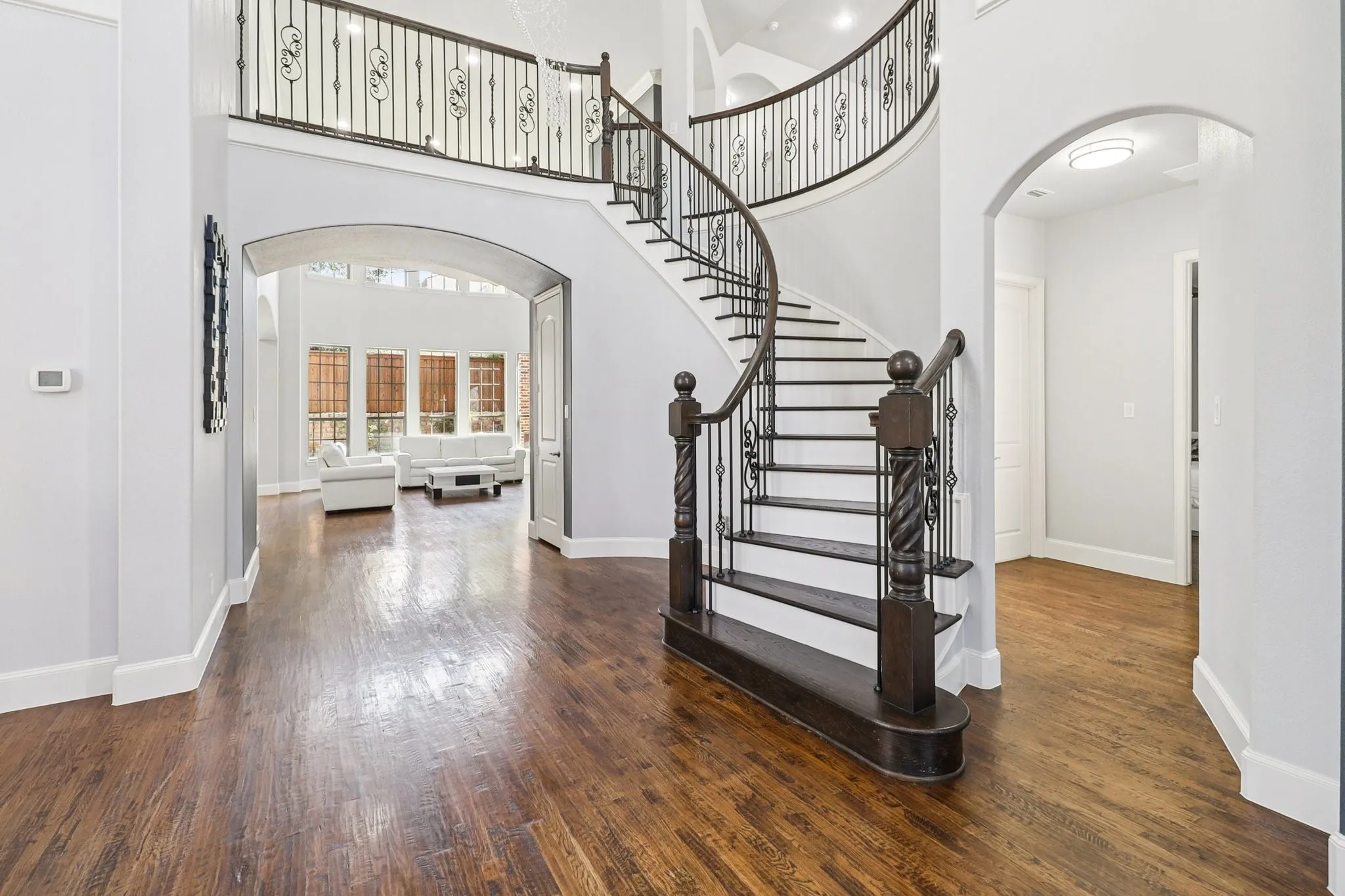 Single Family Residence For Sale in Denton County , 6616 Mountain Sky Road, Frisco, Texas 75036, 5 Bedroom, 6 Bathroom, 3 Garage spaces, 4,829 Sqft, built in 2013, Preowned, mls#21197477, Real Estate Agent in Frisco, Homes For Sale in Denton county, Homes For Sale in Frisco, Realtor in Frisco Texas, Real Estate Brokerage Independent Realty Texas, Luminita Cordes Realtor