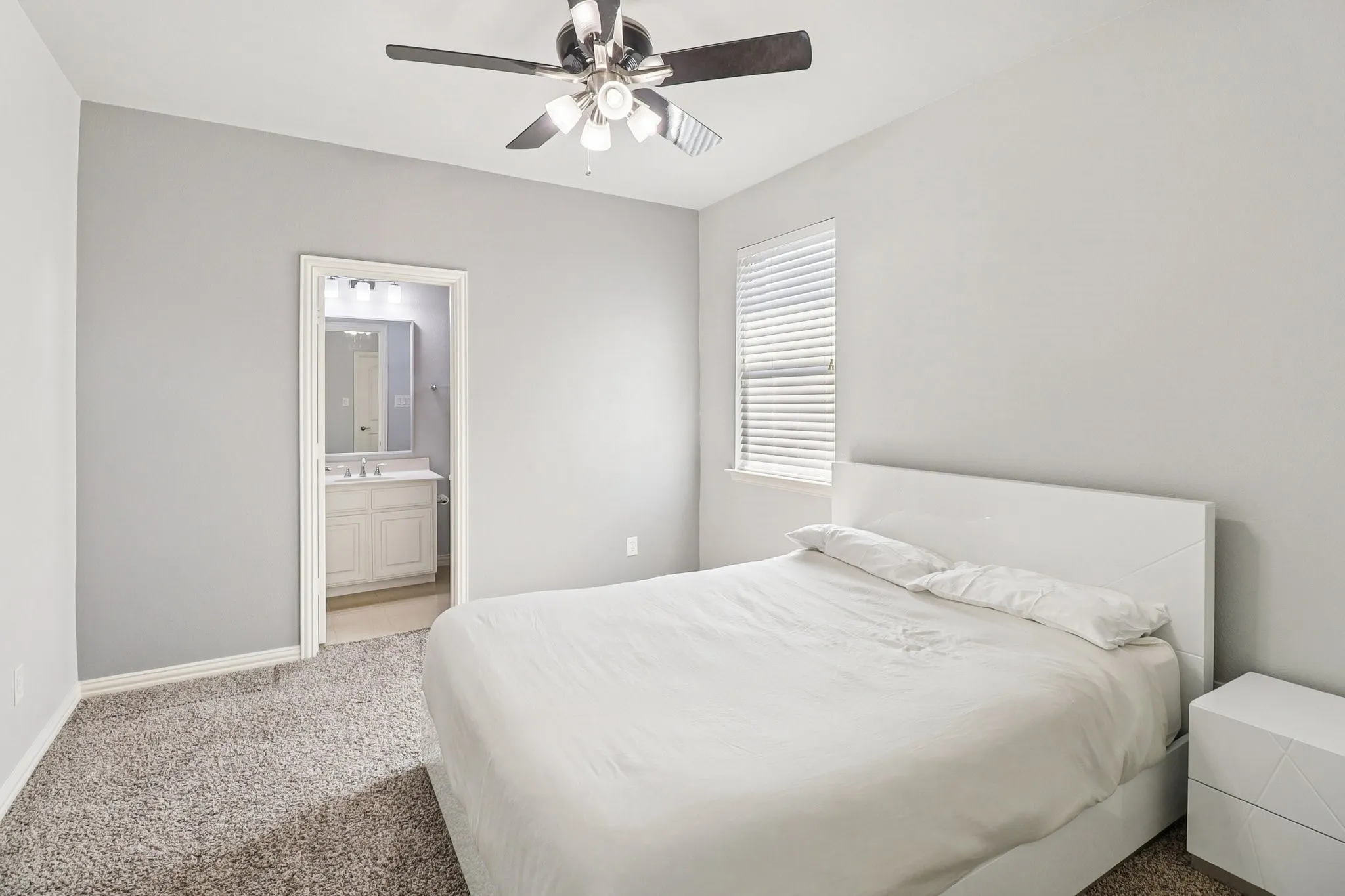 Single Family Residence For Sale in Denton County , 6616 Mountain Sky Road, Frisco, Texas 75036, 5 Bedroom, 6 Bathroom, 3 Garage spaces, 4,829 Sqft, built in 2013, Preowned, mls#21197477, Real Estate Agent in Frisco, Homes For Sale in Denton county, Homes For Sale in Frisco, Realtor in Frisco Texas, Real Estate Brokerage Independent Realty Texas, Luminita Cordes Realtor