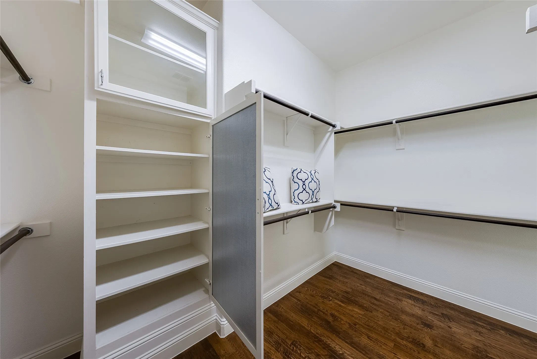 Single Family Residence For Sale in Denton County , 6616 Mountain Sky Road, Frisco, Texas 75036, 5 Bedroom, 6 Bathroom, 3 Garage spaces, 4,829 Sqft, built in 2013, Preowned, mls#21197477, Real Estate Agent in Frisco, Homes For Sale in Denton county, Homes For Sale in Frisco, Realtor in Frisco Texas, Real Estate Brokerage Independent Realty Texas, Luminita Cordes Realtor