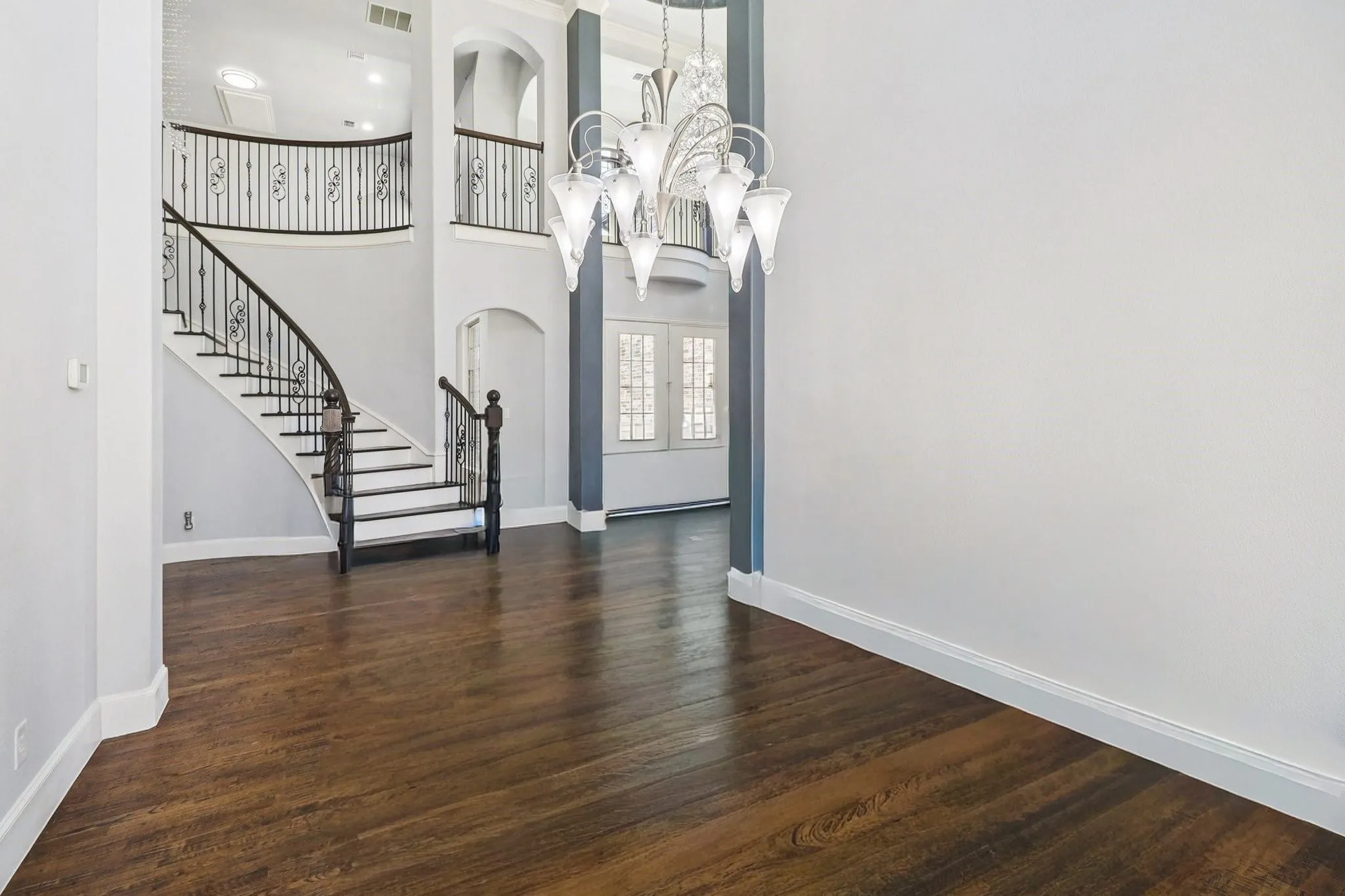 Single Family Residence For Sale in Denton County , 6616 Mountain Sky Road, Frisco, Texas 75036, 5 Bedroom, 6 Bathroom, 3 Garage spaces, 4,829 Sqft, built in 2013, Preowned, mls#21197477, Real Estate Agent in Frisco, Homes For Sale in Denton county, Homes For Sale in Frisco, Realtor in Frisco Texas, Real Estate Brokerage Independent Realty Texas, Luminita Cordes Realtor