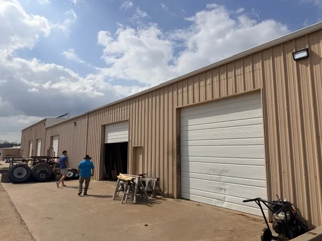 Warehouse For Sale in Palo Pinto County , 413 Lee Road, Mineral Wells, Texas 76067, 0, 0, Garage spaces, 0 Sqft, built in 1981, Preowned, mls#21199606, Real Estate Agent in Mineral Wells, Homes For Sale in Palo Pinto county, Homes For Sale in Mineral Wells, Realtor in Mineral Wells Texas, Real Estate Brokerage Independent Realty Texas, Luminita Cordes Realtor