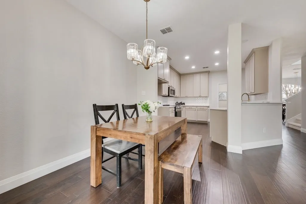 Single Family Residence For Sale in Collin County , 1505 Black Maple Drive, Anna, Texas 75409, 4 Bedrooms, 3 Bathrooms, 2 Garage spaces, 2,389 Sqft, built in 2005, Price $395,000, mls#21200424, Real Estate Agent in Anna, Homes For Sale in Collin county, Homes For Sale in Anna, Realtor in Anna Texas, Real Estate Brokerage Independent Realty Texas, Luminita Cordes Realtor