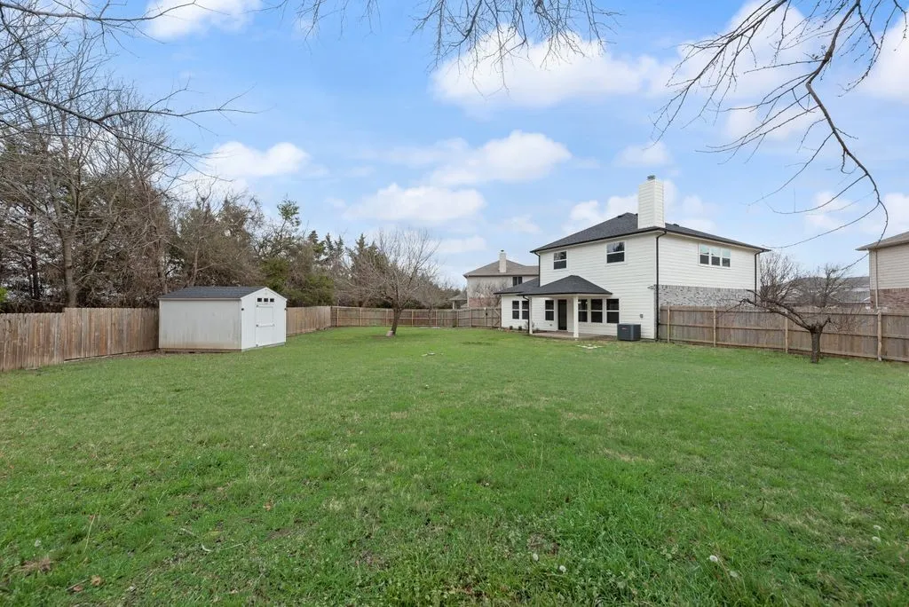 Single Family Residence For Sale in Collin County , 1505 Black Maple Drive, Anna, Texas 75409, 4 Bedrooms, 3 Bathrooms, 2 Garage spaces, 2,389 Sqft, built in 2005, Price $395,000, mls#21200424, Real Estate Agent in Anna, Homes For Sale in Collin county, Homes For Sale in Anna, Realtor in Anna Texas, Real Estate Brokerage Independent Realty Texas, Luminita Cordes Realtor