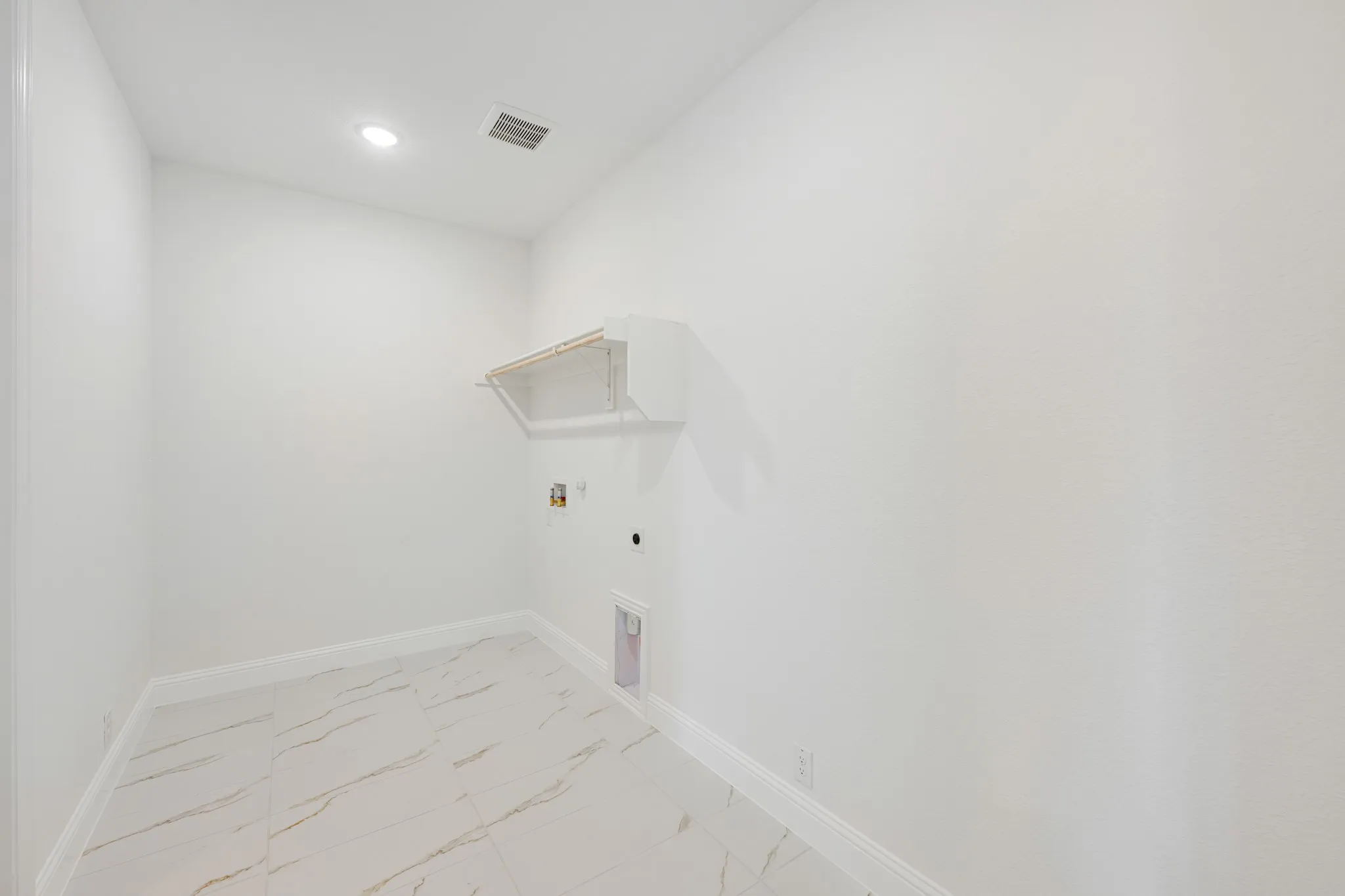Single Family Residence For Sale in Ellis County , 249 Fireberry Drive, Glenn Heights, Texas 75154, 4 Bedroom, 4 Bathroom, 2 Garage spaces, 3,560 Sqft, built in 2026, New Construction - Incomplete, mls#21199357, Real Estate Agent in Glenn Heights, Homes For Sale in Ellis county, Homes For Sale in Glenn Heights, Realtor in Glenn Heights Texas, Real Estate Brokerage Independent Realty Texas, Luminita Cordes Realtor