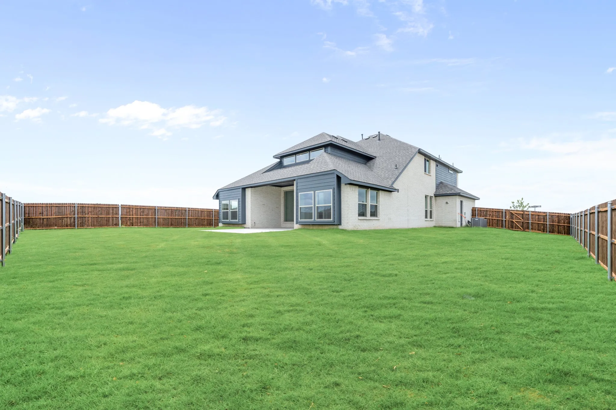 Single Family Residence For Sale in Ellis County , 249 Fireberry Drive, Glenn Heights, Texas 75154, 4 Bedroom, 4 Bathroom, 2 Garage spaces, 3,560 Sqft, built in 2026, New Construction - Incomplete, mls#21199357, Real Estate Agent in Glenn Heights, Homes For Sale in Ellis county, Homes For Sale in Glenn Heights, Realtor in Glenn Heights Texas, Real Estate Brokerage Independent Realty Texas, Luminita Cordes Realtor