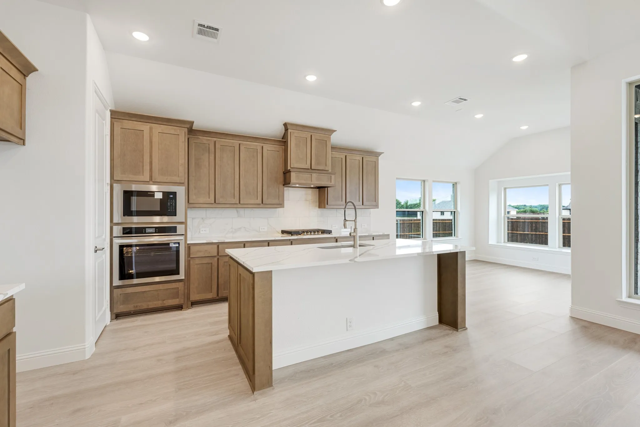 Single Family Residence For Sale in Ellis County , 249 Fireberry Drive, Glenn Heights, Texas 75154, 4 Bedroom, 4 Bathroom, 2 Garage spaces, 3,560 Sqft, built in 2026, New Construction - Incomplete, mls#21199357, Real Estate Agent in Glenn Heights, Homes For Sale in Ellis county, Homes For Sale in Glenn Heights, Realtor in Glenn Heights Texas, Real Estate Brokerage Independent Realty Texas, Luminita Cordes Realtor