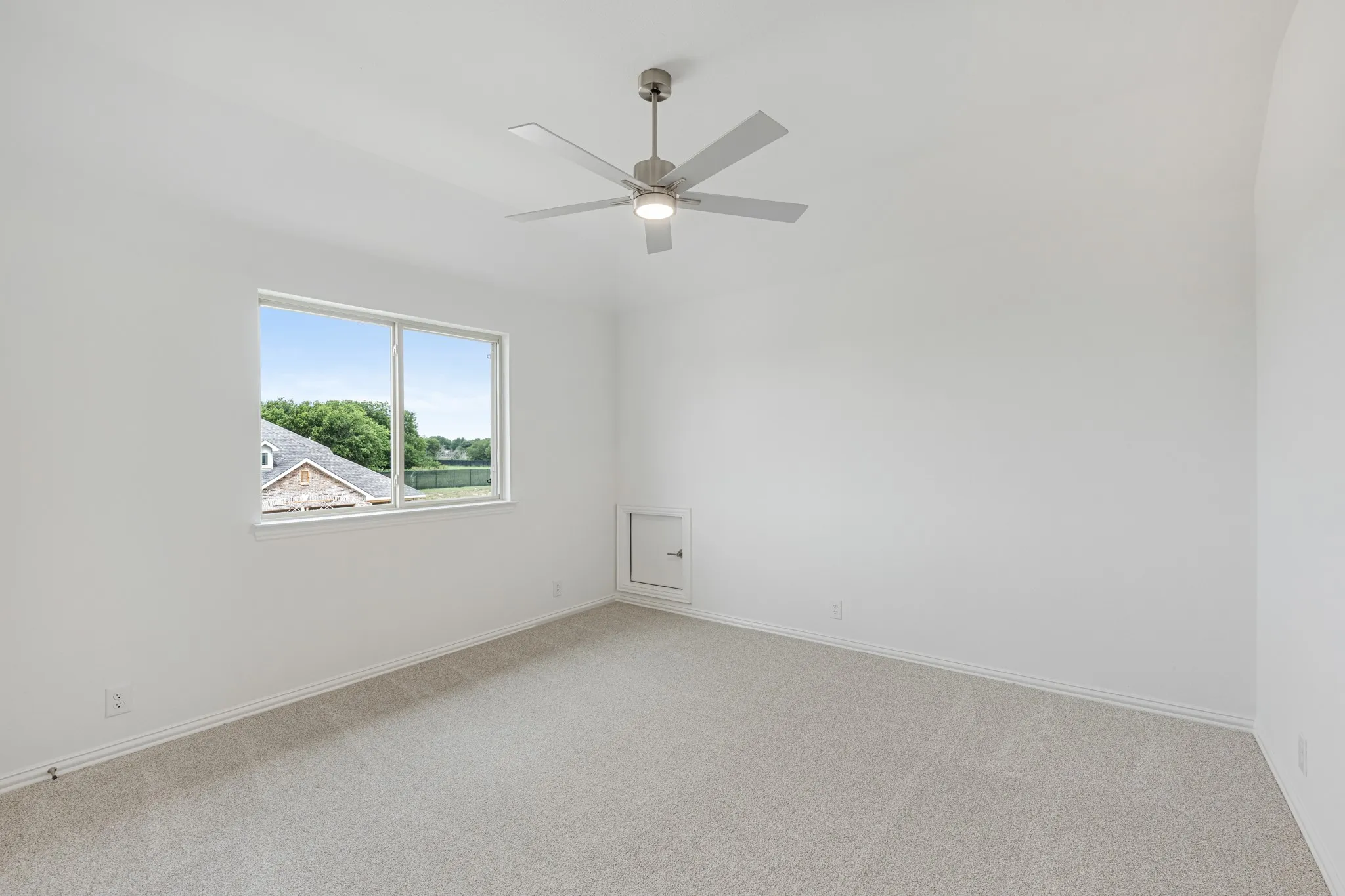 Single Family Residence For Sale in Ellis County , 249 Fireberry Drive, Glenn Heights, Texas 75154, 4 Bedroom, 4 Bathroom, 2 Garage spaces, 3,560 Sqft, built in 2026, New Construction - Incomplete, mls#21199357, Real Estate Agent in Glenn Heights, Homes For Sale in Ellis county, Homes For Sale in Glenn Heights, Realtor in Glenn Heights Texas, Real Estate Brokerage Independent Realty Texas, Luminita Cordes Realtor