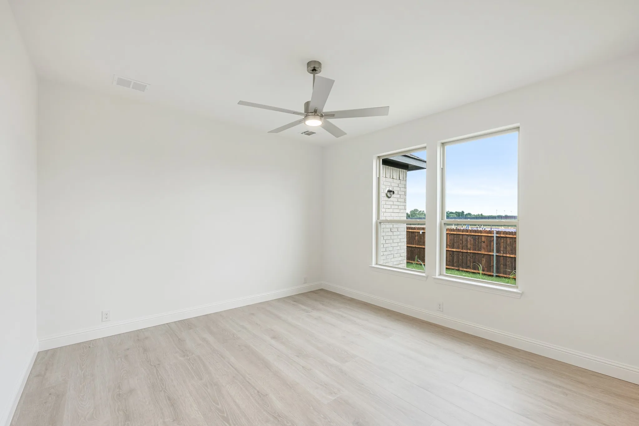 Single Family Residence For Sale in Ellis County , 249 Fireberry Drive, Glenn Heights, Texas 75154, 4 Bedroom, 4 Bathroom, 2 Garage spaces, 3,560 Sqft, built in 2026, New Construction - Incomplete, mls#21199357, Real Estate Agent in Glenn Heights, Homes For Sale in Ellis county, Homes For Sale in Glenn Heights, Realtor in Glenn Heights Texas, Real Estate Brokerage Independent Realty Texas, Luminita Cordes Realtor