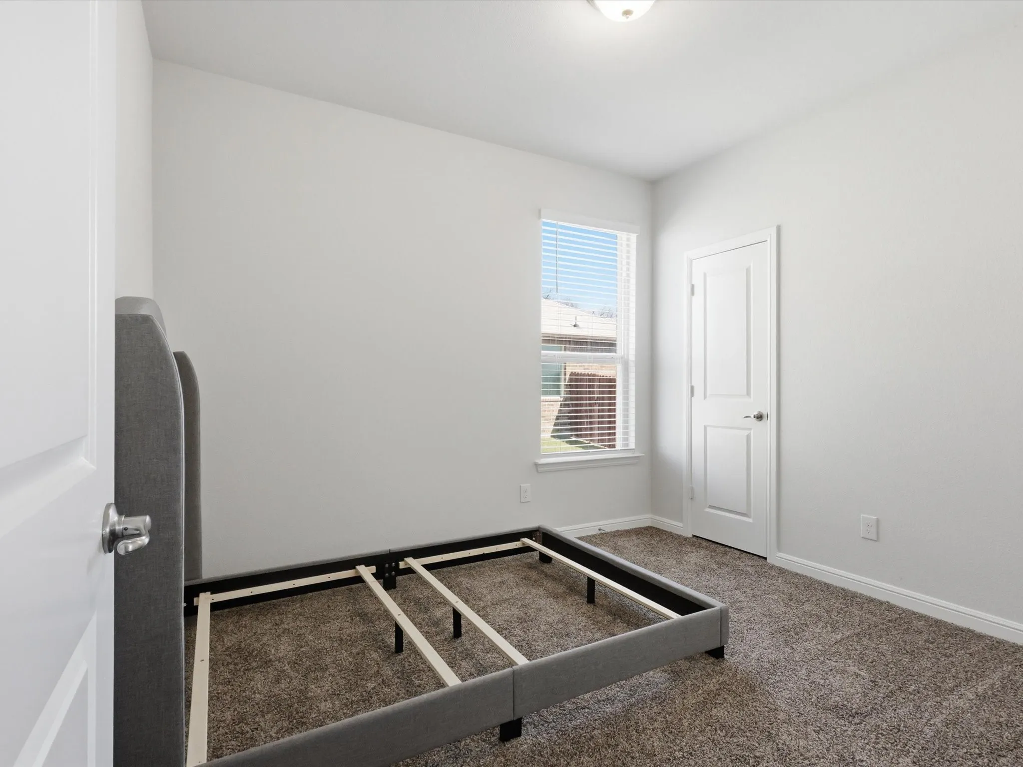 Single Family Residence For Sale in Tarrant County , 448 Regatta Lane, Azle, Texas 76020, 4 Bedroom, 2 Bathroom, 2 Garage spaces, 1,816 Sqft, built in 2020, Preowned, mls#21198942, Real Estate Agent in Azle, Homes For Sale in Tarrant county, Homes For Sale in Azle, Realtor in Azle Texas, Real Estate Brokerage Independent Realty Texas, Luminita Cordes Realtor