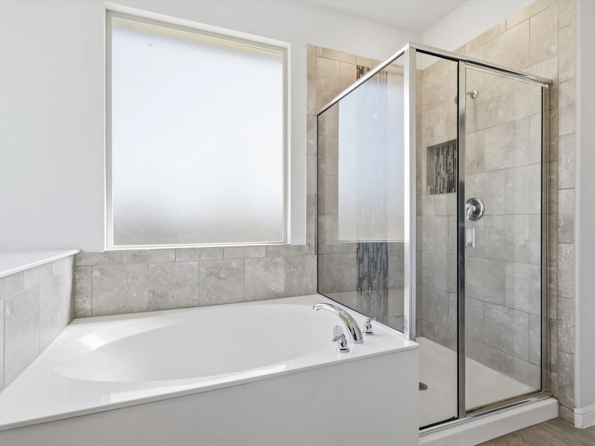 Single Family Residence For Sale in Tarrant County , 448 Regatta Lane, Azle, Texas 76020, 4 Bedroom, 2 Bathroom, 2 Garage spaces, 1,816 Sqft, built in 2020, Preowned, mls#21198942, Real Estate Agent in Azle, Homes For Sale in Tarrant county, Homes For Sale in Azle, Realtor in Azle Texas, Real Estate Brokerage Independent Realty Texas, Luminita Cordes Realtor