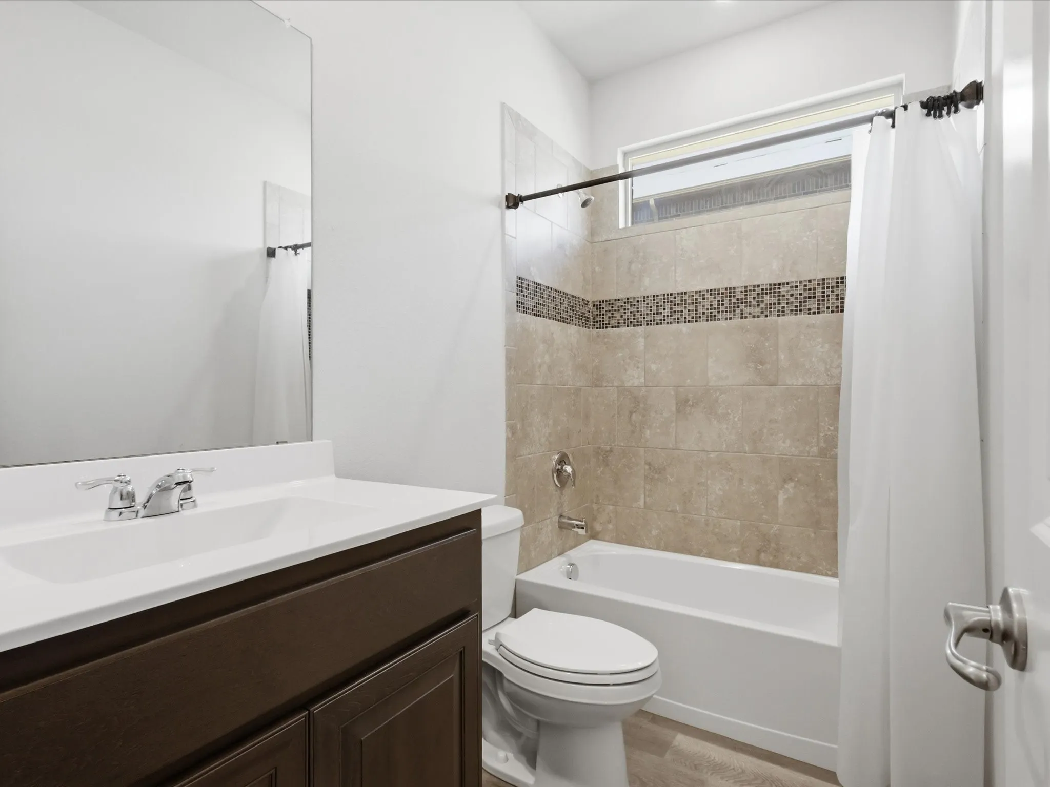 Single Family Residence For Sale in Tarrant County , 448 Regatta Lane, Azle, Texas 76020, 4 Bedroom, 2 Bathroom, 2 Garage spaces, 1,816 Sqft, built in 2020, Preowned, mls#21198942, Real Estate Agent in Azle, Homes For Sale in Tarrant county, Homes For Sale in Azle, Realtor in Azle Texas, Real Estate Brokerage Independent Realty Texas, Luminita Cordes Realtor