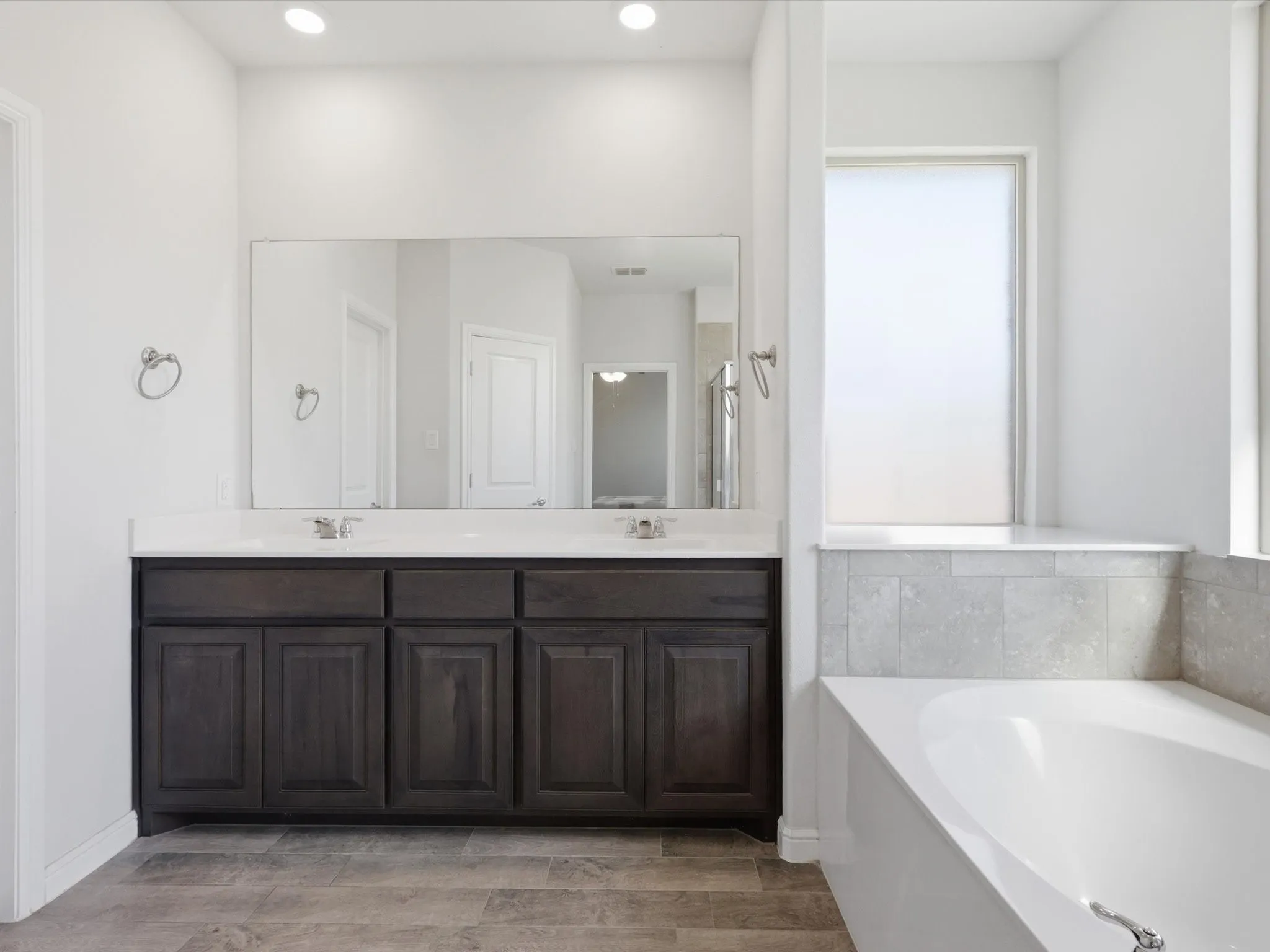 Single Family Residence For Sale in Tarrant County , 448 Regatta Lane, Azle, Texas 76020, 4 Bedroom, 2 Bathroom, 2 Garage spaces, 1,816 Sqft, built in 2020, Preowned, mls#21198942, Real Estate Agent in Azle, Homes For Sale in Tarrant county, Homes For Sale in Azle, Realtor in Azle Texas, Real Estate Brokerage Independent Realty Texas, Luminita Cordes Realtor