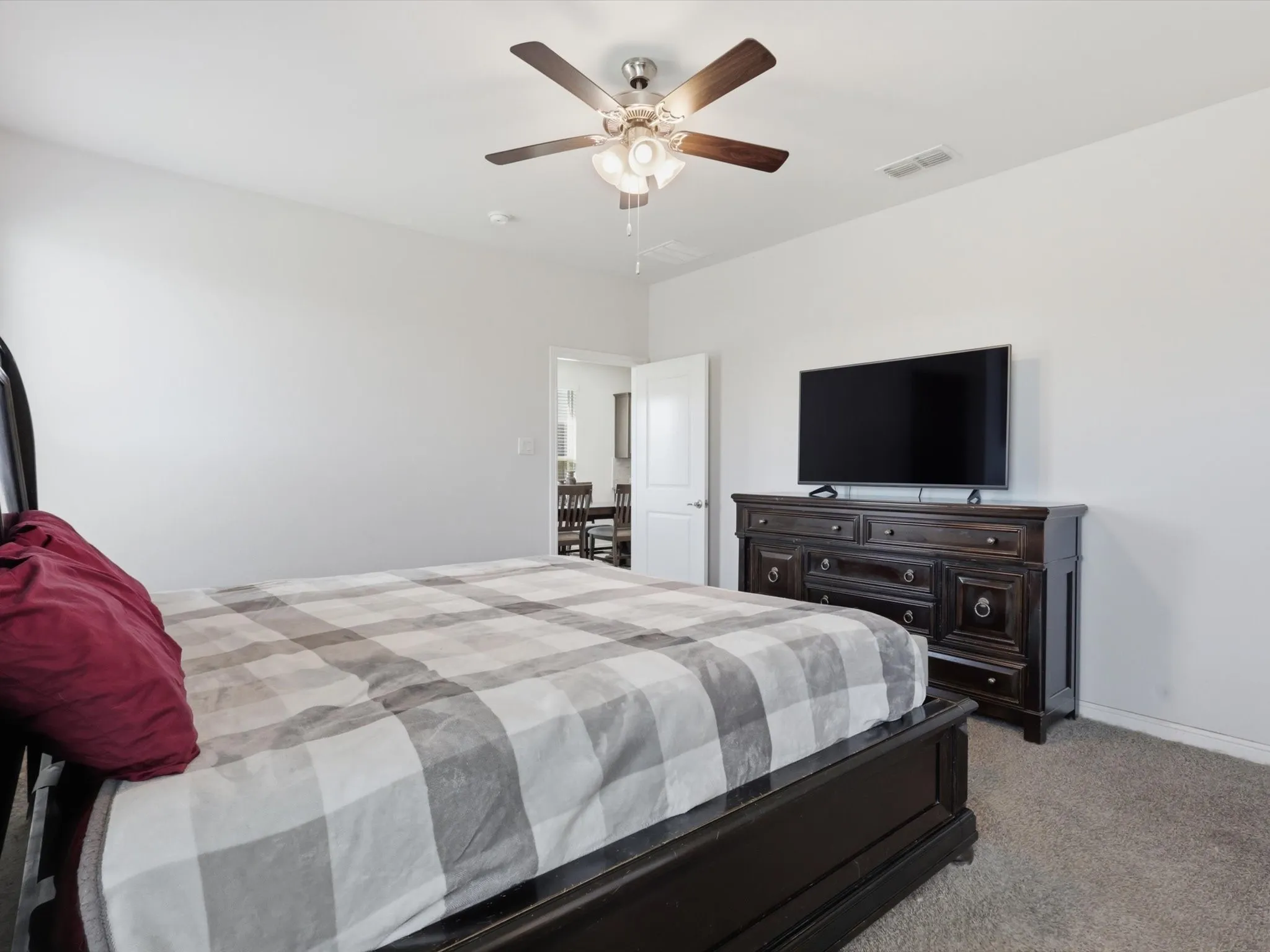 Single Family Residence For Sale in Tarrant County , 448 Regatta Lane, Azle, Texas 76020, 4 Bedroom, 2 Bathroom, 2 Garage spaces, 1,816 Sqft, built in 2020, Preowned, mls#21198942, Real Estate Agent in Azle, Homes For Sale in Tarrant county, Homes For Sale in Azle, Realtor in Azle Texas, Real Estate Brokerage Independent Realty Texas, Luminita Cordes Realtor