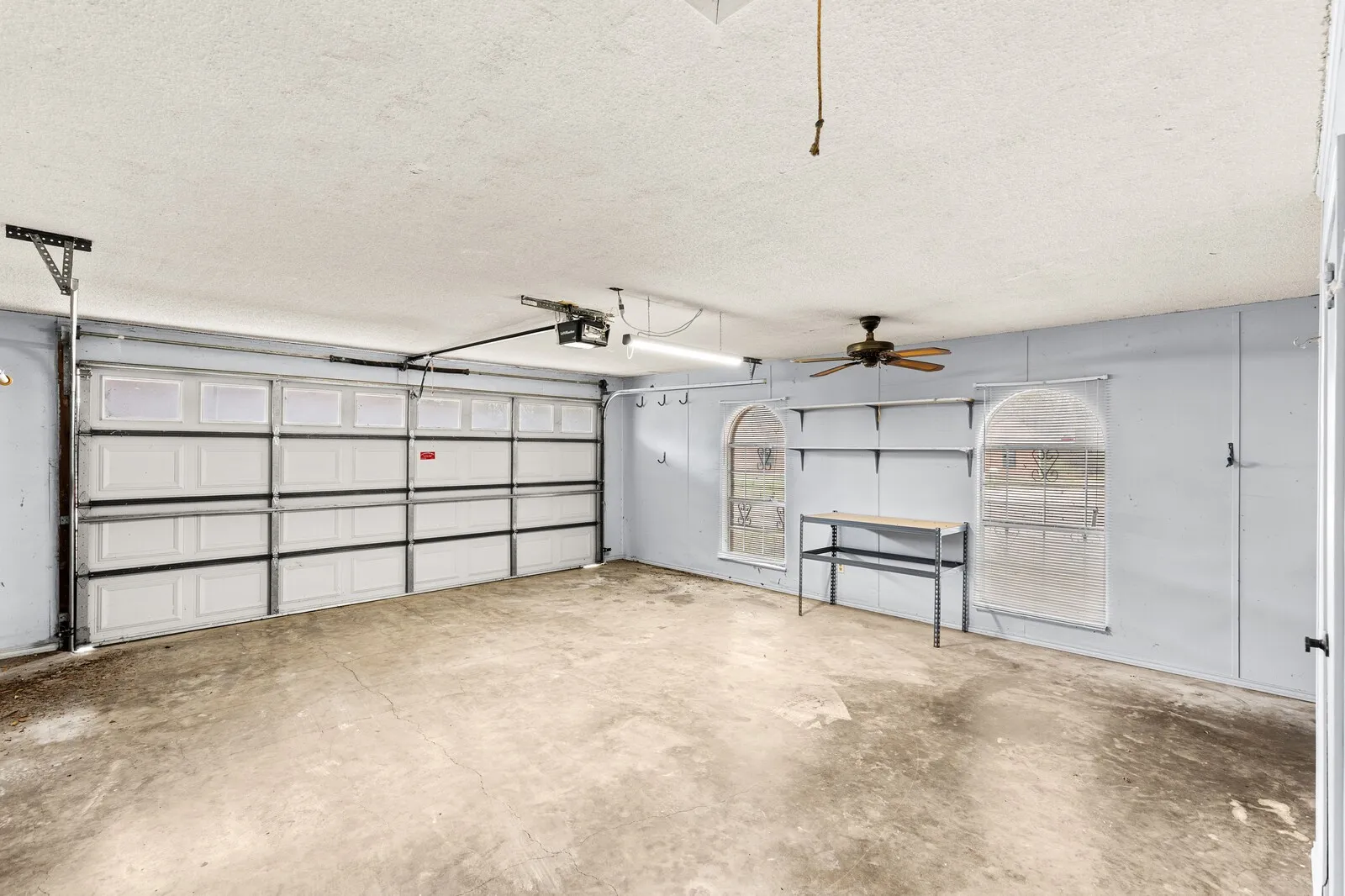 Single Family Residence For Sale in Falls County , 918 Saint Charles Court, Marlin, Texas 76661, 3 Bedroom, 2 Bathroom, 2 Garage spaces, 2,268 Sqft, built in 1977, Price $174,900, mls#21200025, Real Estate Agent in Marlin, Homes For Sale in Falls county, Homes For Sale in Marlin, Realtor in Marlin Texas, Real Estate Brokerage Independent Realty Texas, Luminita Cordes Realtor