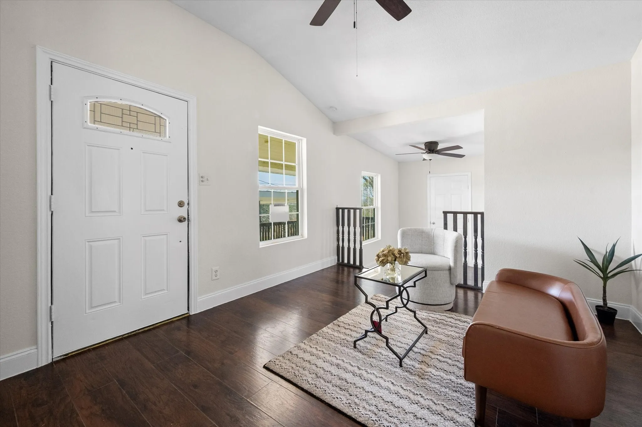 Single Family Residence For Sale in Parker County , 508 Lois Circle, Granbury, Texas 76049, 3 Bedrooms, 3 Bathrooms, Garage spaces, 1,292 Sqft, built in 1988, Preowned, Price $169,400, mls#21193376, Real Estate Agent in Granbury, Homes For Sale in Parker county, Homes For Sale in Granbury, Realtor in Granbury Texas, Real Estate Brokerage Independent Realty Texas, Luminita Cordes Realtor