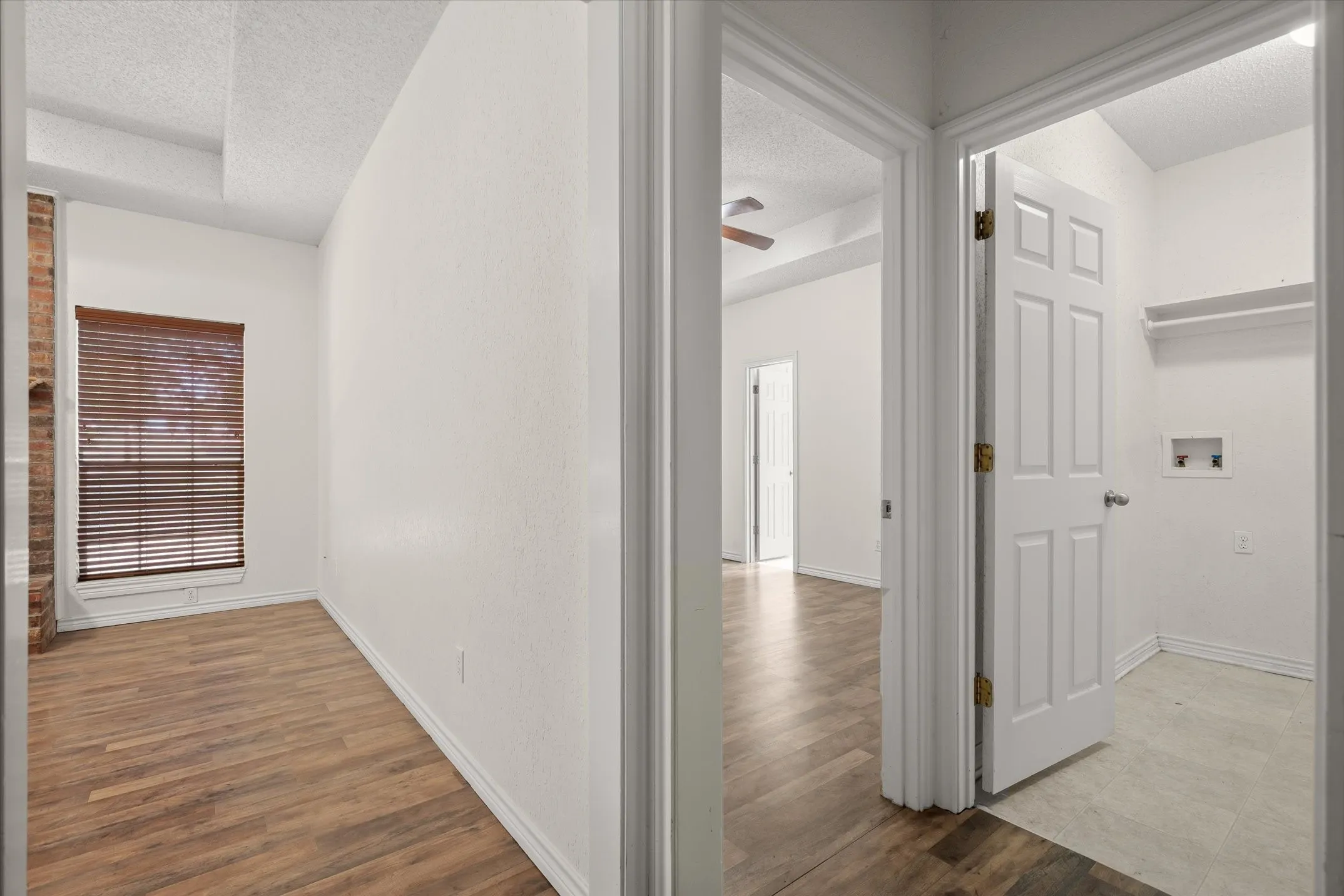 Single Family Residence For Sale in Van Zandt County , 400 Bent Creek Dr, Grand Saline, Texas 75140, 3 Bedroom, 2 Bathroom, 2 Garage spaces, 1,337 Sqft, built in 2005, Preowned, mls#21200493, Real Estate Agent in Grand Saline, Homes For Sale in Van Zandt county, Homes For Sale in Grand Saline, Realtor in Grand Saline Texas, Real Estate Brokerage Independent Realty Texas, Luminita Cordes Realtor