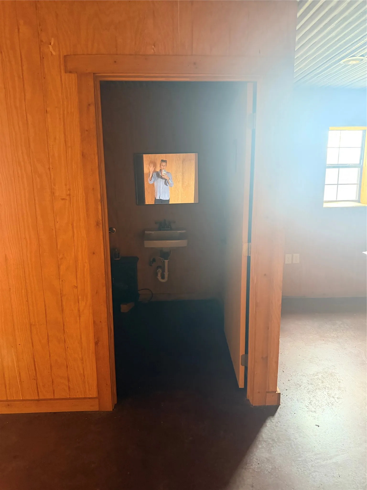 Industrial For Sale in Palo Pinto County , 411 Lee, Mineral Wells, Texas 76066, 0, 0, Garage spaces, 0 Sqft, built in 2010, Preowned, mls#21198332, Real Estate Agent in Mineral Wells, Homes For Sale in Palo Pinto county, Homes For Sale in Mineral Wells, Realtor in Mineral Wells Texas, Real Estate Brokerage Independent Realty Texas, Luminita Cordes Realtor