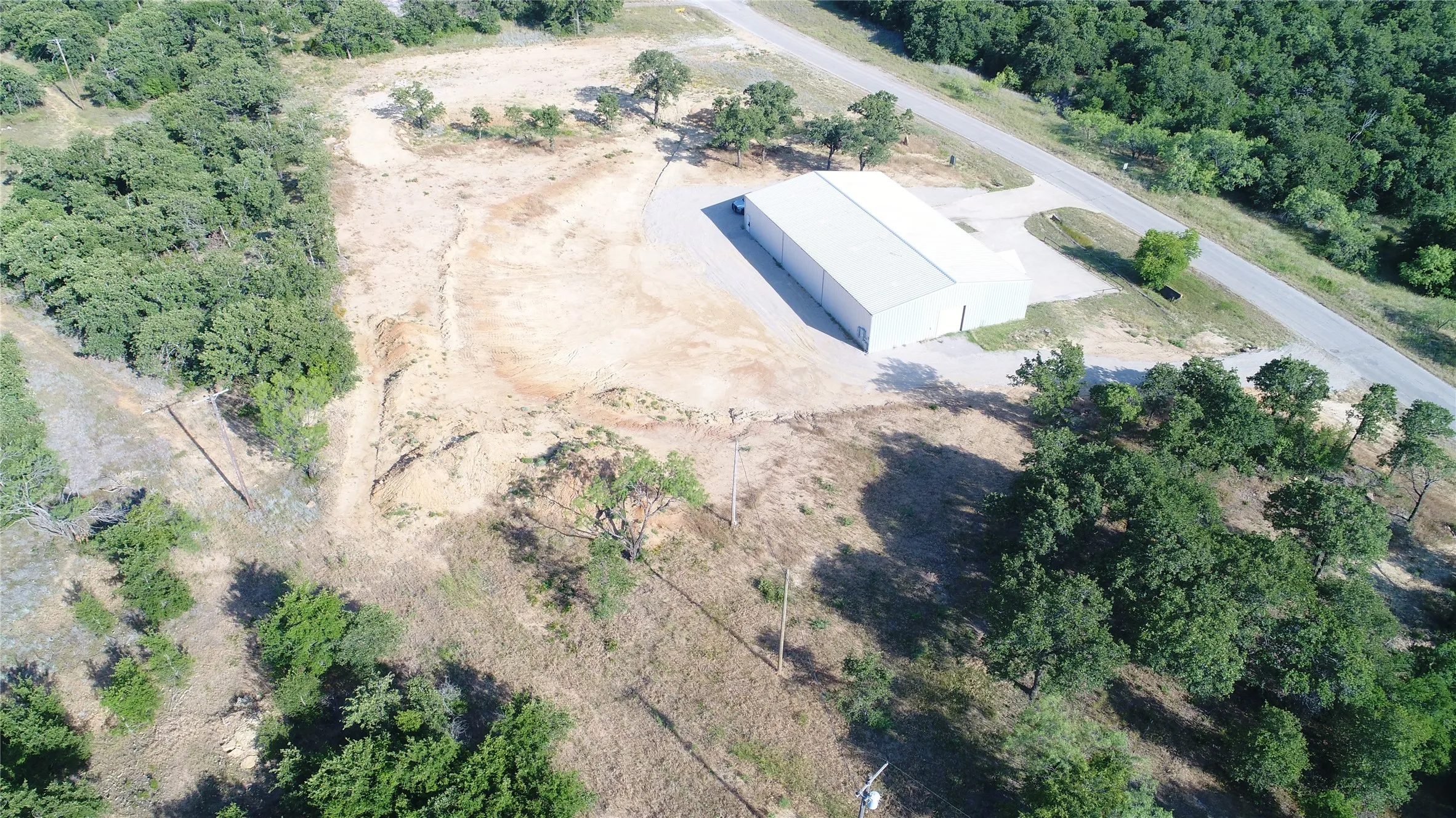 Industrial For Sale in Palo Pinto County , 411 Lee, Mineral Wells, Texas 76066, 0, 0, Garage spaces, 0 Sqft, built in 2010, Preowned, mls#21198332, Real Estate Agent in Mineral Wells, Homes For Sale in Palo Pinto county, Homes For Sale in Mineral Wells, Realtor in Mineral Wells Texas, Real Estate Brokerage Independent Realty Texas, Luminita Cordes Realtor