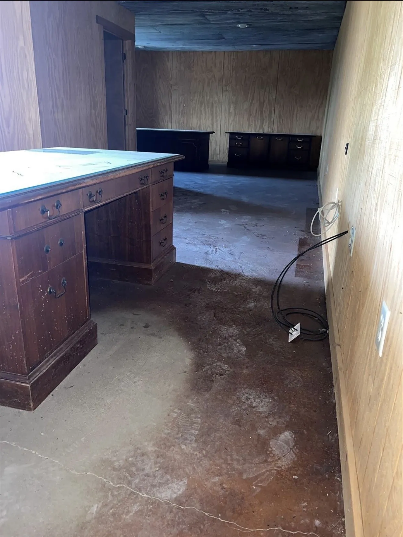 Industrial For Sale in Palo Pinto County , 411 Lee, Mineral Wells, Texas 76066, 0, 0, Garage spaces, 0 Sqft, built in 2010, Preowned, mls#21198332, Real Estate Agent in Mineral Wells, Homes For Sale in Palo Pinto county, Homes For Sale in Mineral Wells, Realtor in Mineral Wells Texas, Real Estate Brokerage Independent Realty Texas, Luminita Cordes Realtor