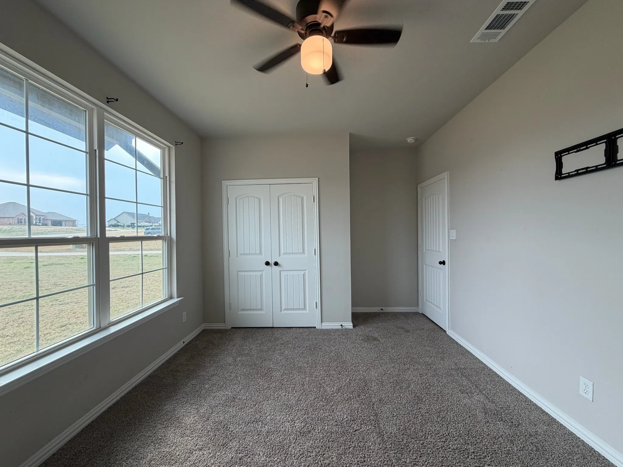 Single Family Residence For Sale in Parker County , 1035 Northern Oaks Court, Springtown, Texas 76082, 4 Bedrooms, 2 Bathrooms, 1 Garage spaces, 2,075 Sqft, built in 2021, New Construction - Complete, Price $438,744, mls#21199699, Real Estate Agent in Springtown, Homes For Sale in Parker county, Homes For Sale in Springtown, Realtor in Springtown Texas, Real Estate Brokerage Independent Realty Texas, Luminita Cordes Realtor