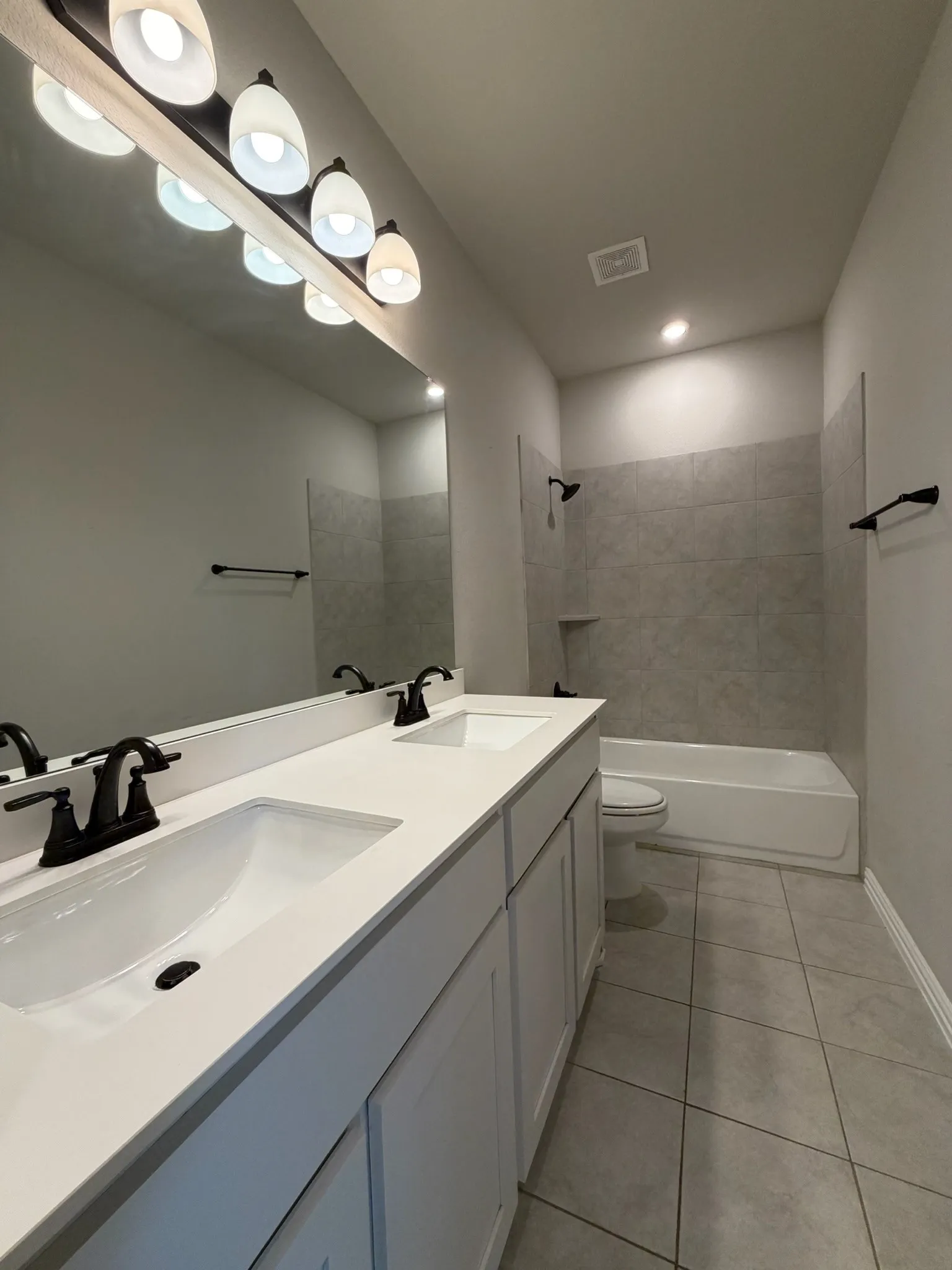 Single Family Residence For Sale in Parker County , 1035 Northern Oaks Court, Springtown, Texas 76082, 4 Bedrooms, 2 Bathrooms, 1 Garage spaces, 2,075 Sqft, built in 2021, New Construction - Complete, Price $438,744, mls#21199699, Real Estate Agent in Springtown, Homes For Sale in Parker county, Homes For Sale in Springtown, Realtor in Springtown Texas, Real Estate Brokerage Independent Realty Texas, Luminita Cordes Realtor