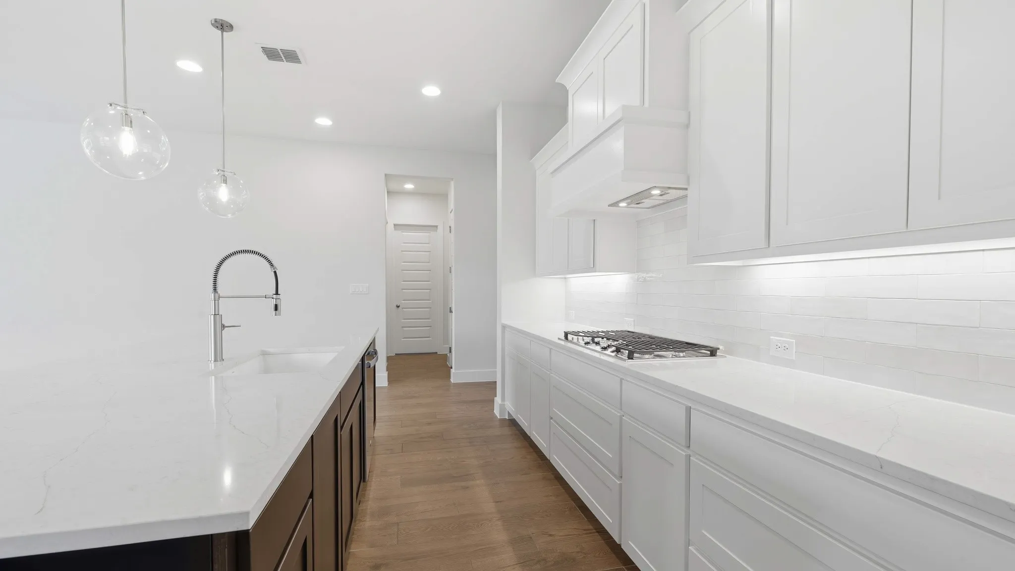 Single Family Residence For Sale in Kaufman County , 2526 Swansong Lane, Forney, Texas 75126, 4 Bedroom, 4 Bathroom, 2 Garage spaces, 2,586 Sqft, built in 2026, New Construction - Incomplete, mls#21200600, Real Estate Agent in Forney, Homes For Sale in Kaufman county, Homes For Sale in Forney, Realtor in Forney Texas, Real Estate Brokerage Independent Realty Texas, Luminita Cordes Realtor