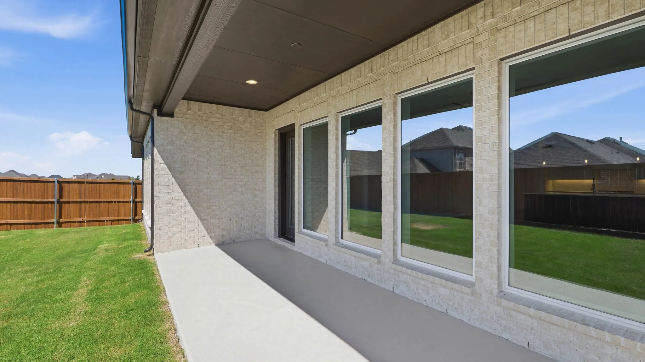 Single Family Residence For Sale in Kaufman County , 2526 Swansong Lane, Forney, Texas 75126, 4 Bedroom, 4 Bathroom, 2 Garage spaces, 2,586 Sqft, built in 2026, New Construction - Incomplete, mls#21200600, Real Estate Agent in Forney, Homes For Sale in Kaufman county, Homes For Sale in Forney, Realtor in Forney Texas, Real Estate Brokerage Independent Realty Texas, Luminita Cordes Realtor