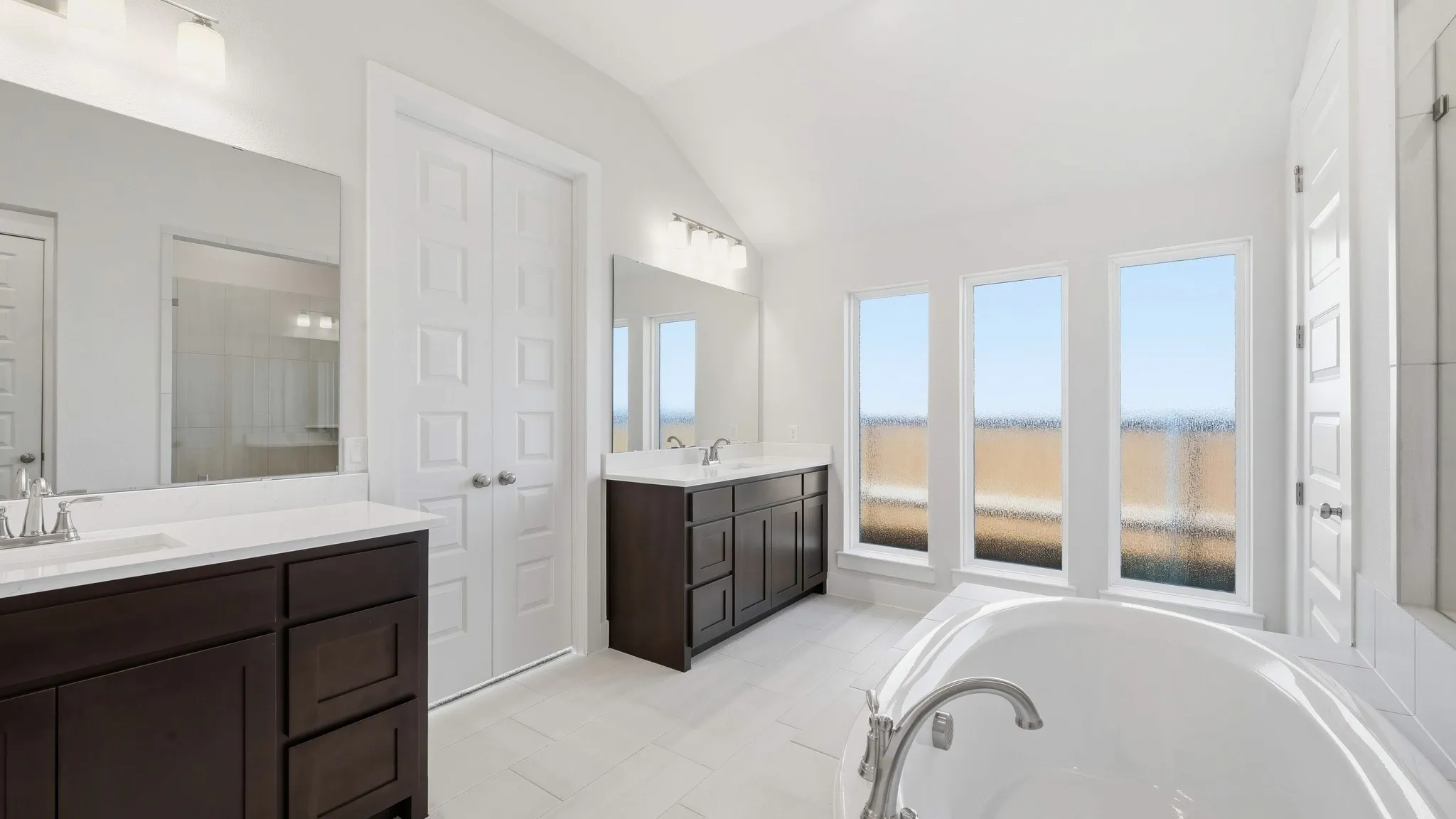 Single Family Residence For Sale in Kaufman County , 2526 Swansong Lane, Forney, Texas 75126, 4 Bedroom, 4 Bathroom, 2 Garage spaces, 2,586 Sqft, built in 2026, New Construction - Incomplete, mls#21200600, Real Estate Agent in Forney, Homes For Sale in Kaufman county, Homes For Sale in Forney, Realtor in Forney Texas, Real Estate Brokerage Independent Realty Texas, Luminita Cordes Realtor