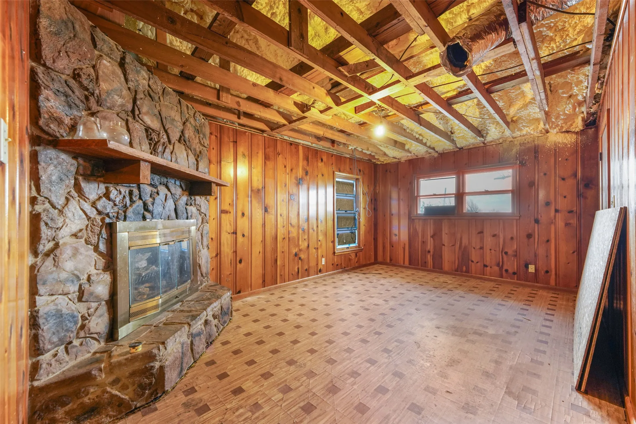 Second living area