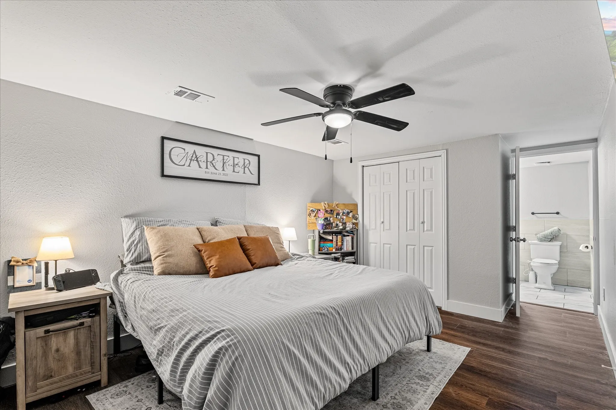 Single Family Residence For Sale in Grayson County , 25 W Parnell Street, Denison, Texas 75020, 3 Bedrooms, 2 Bathrooms, Garage spaces, 1,595 Sqft, built in 1940, Price $198,000, mls#21200665, Real Estate Agent in Denison, Homes For Sale in Grayson county, Homes For Sale in Denison, Realtor in Denison Texas, Real Estate Brokerage Independent Realty Texas, Luminita Cordes Realtor