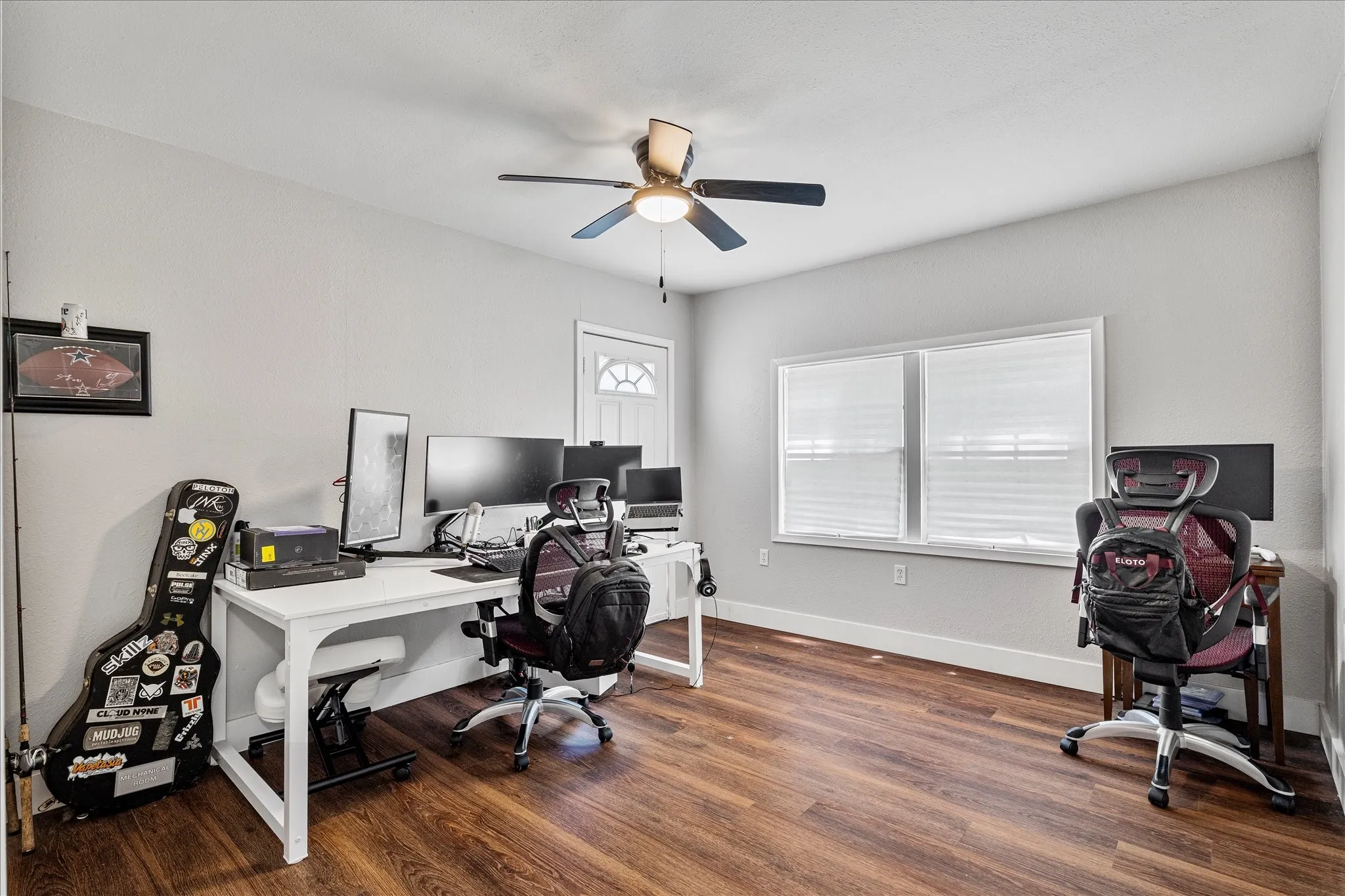 Single Family Residence For Sale in Grayson County , 25 W Parnell Street, Denison, Texas 75020, 3 Bedrooms, 2 Bathrooms, Garage spaces, 1,595 Sqft, built in 1940, Price $198,000, mls#21200665, Real Estate Agent in Denison, Homes For Sale in Grayson county, Homes For Sale in Denison, Realtor in Denison Texas, Real Estate Brokerage Independent Realty Texas, Luminita Cordes Realtor