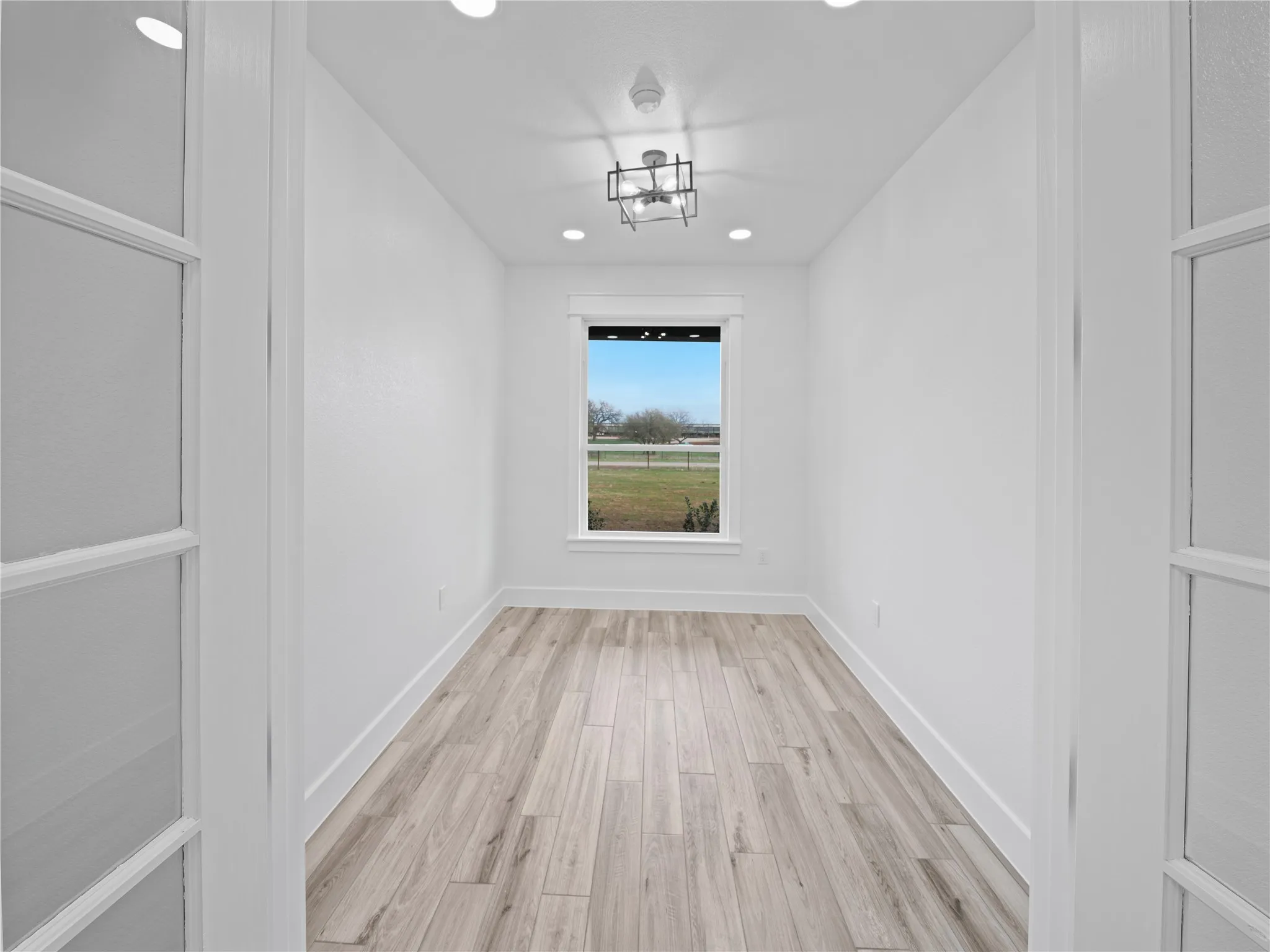 Single Family Residence For Sale in Parker County , 145 Cartwright Road, Weatherford, Texas 76087, 4 Bedroom, 4 Bathroom, 2 Garage spaces, 2,550 Sqft, built in 2026, New Construction - Complete, mls#21200724, Real Estate Agent in Weatherford, Homes For Sale in Parker county, Homes For Sale in Weatherford, Realtor in Weatherford Texas, Real Estate Brokerage Independent Realty Texas, Luminita Cordes Realtor