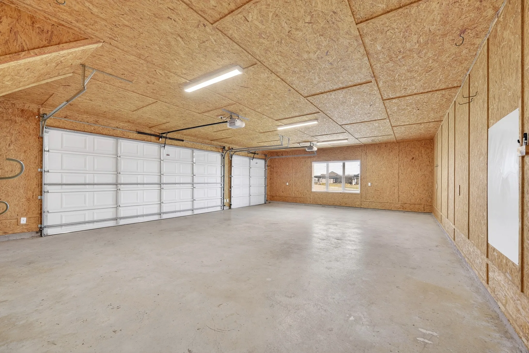 Single Family Residence For Sale in Hunt County , 4929 Caddo Crossing Drive, Caddo Mills, Texas 75135, 5 Bedroom, 5 Bathroom, 3 Garage spaces, 3,243 Sqft, built in 2022, mls#21200778, Real Estate Agent in Caddo Mills, Homes For Sale in Hunt county, Homes For Sale in Caddo Mills, Realtor in Caddo Mills Texas, Real Estate Brokerage Independent Realty Texas, Luminita Cordes Realtor