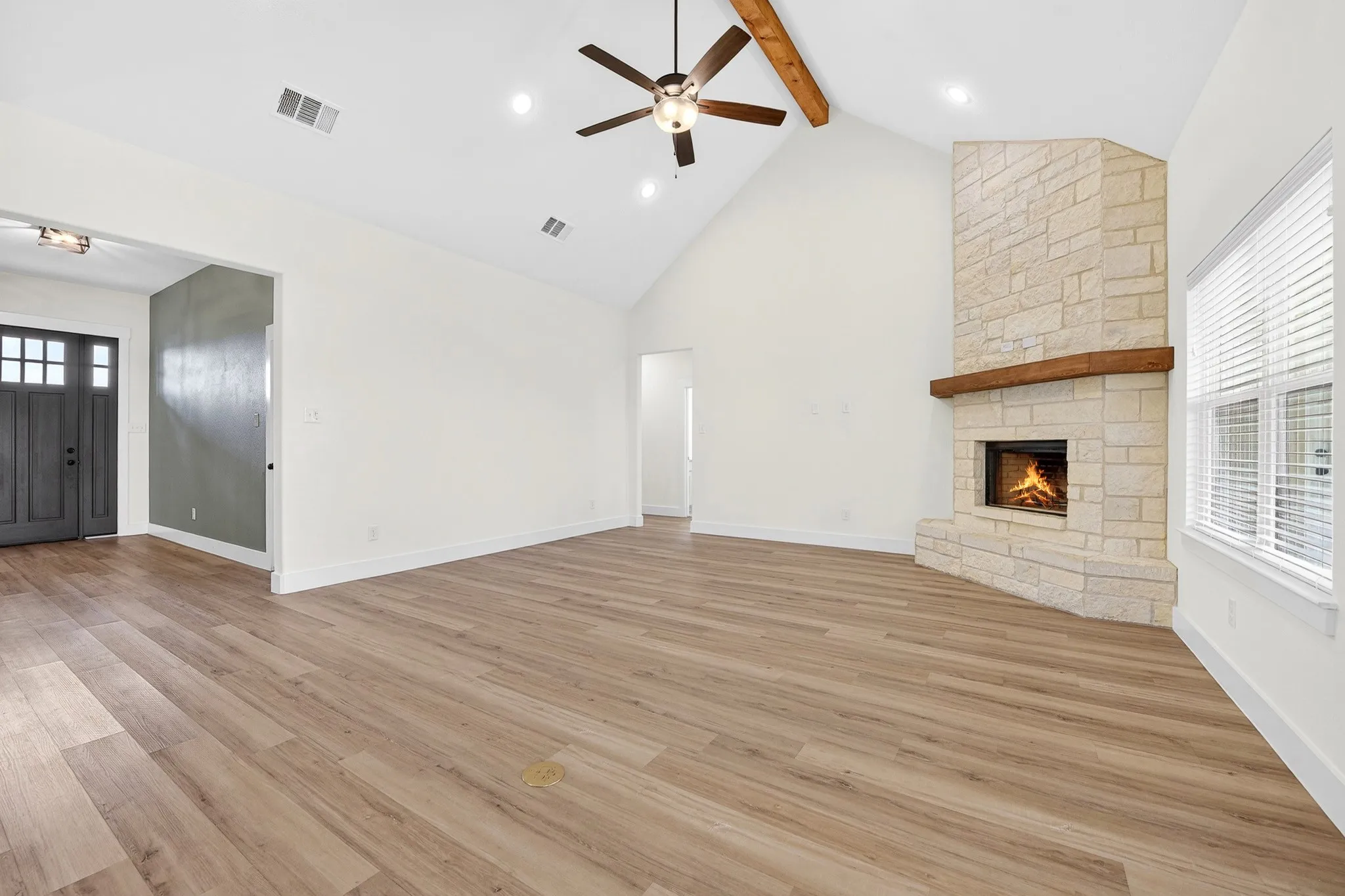 Single Family Residence For Sale in Hunt County , 4929 Caddo Crossing Drive, Caddo Mills, Texas 75135, 5 Bedroom, 5 Bathroom, 3 Garage spaces, 3,243 Sqft, built in 2022, mls#21200778, Real Estate Agent in Caddo Mills, Homes For Sale in Hunt county, Homes For Sale in Caddo Mills, Realtor in Caddo Mills Texas, Real Estate Brokerage Independent Realty Texas, Luminita Cordes Realtor
